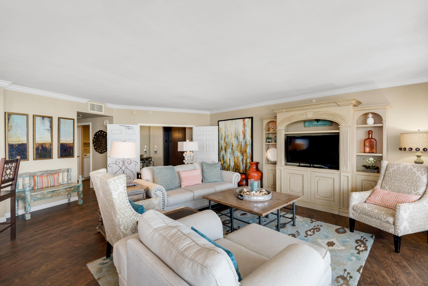 ST. MAARTEN AT SILVER SHELLS - Residential