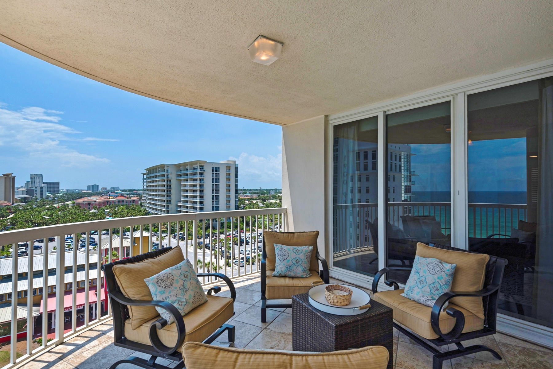 ST. MAARTEN AT SILVER SHELLS - Residential