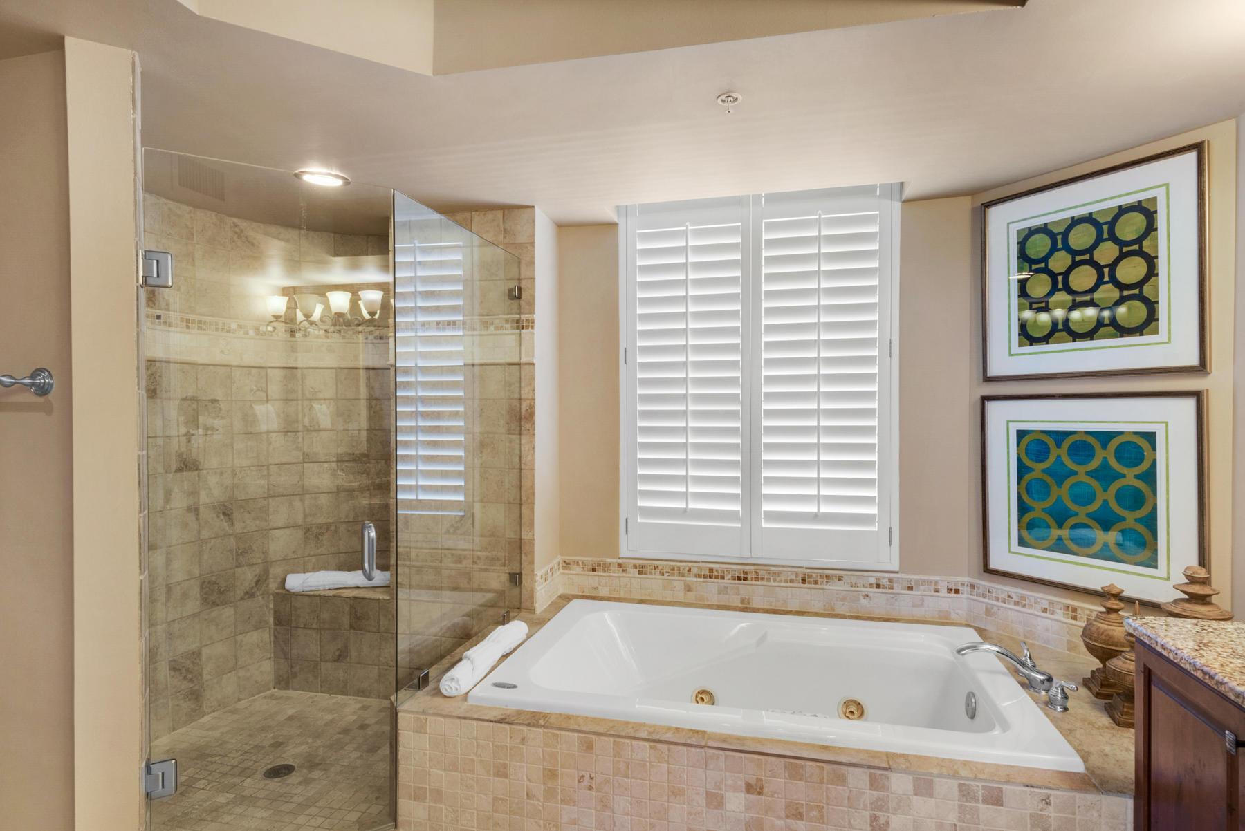 ST. MAARTEN AT SILVER SHELLS - Residential