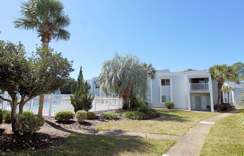 FINISTERRA CONDO - Residential