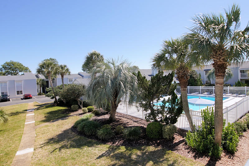 FINISTERRA CONDO - Residential