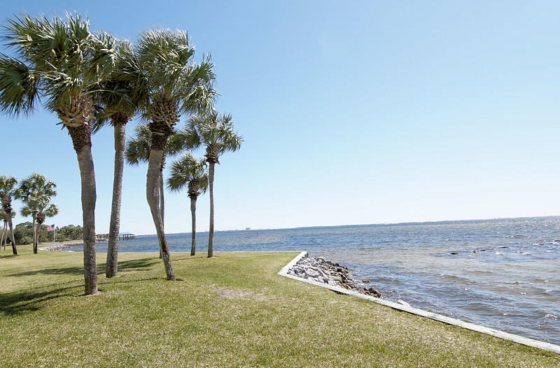 FINISTERRA CONDO - Residential