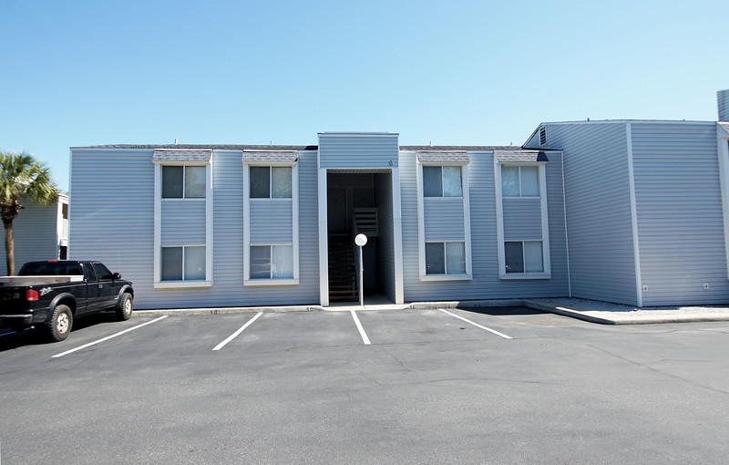 FINISTERRA CONDO - Residential