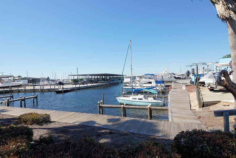 FINISTERRA CONDO - Residential