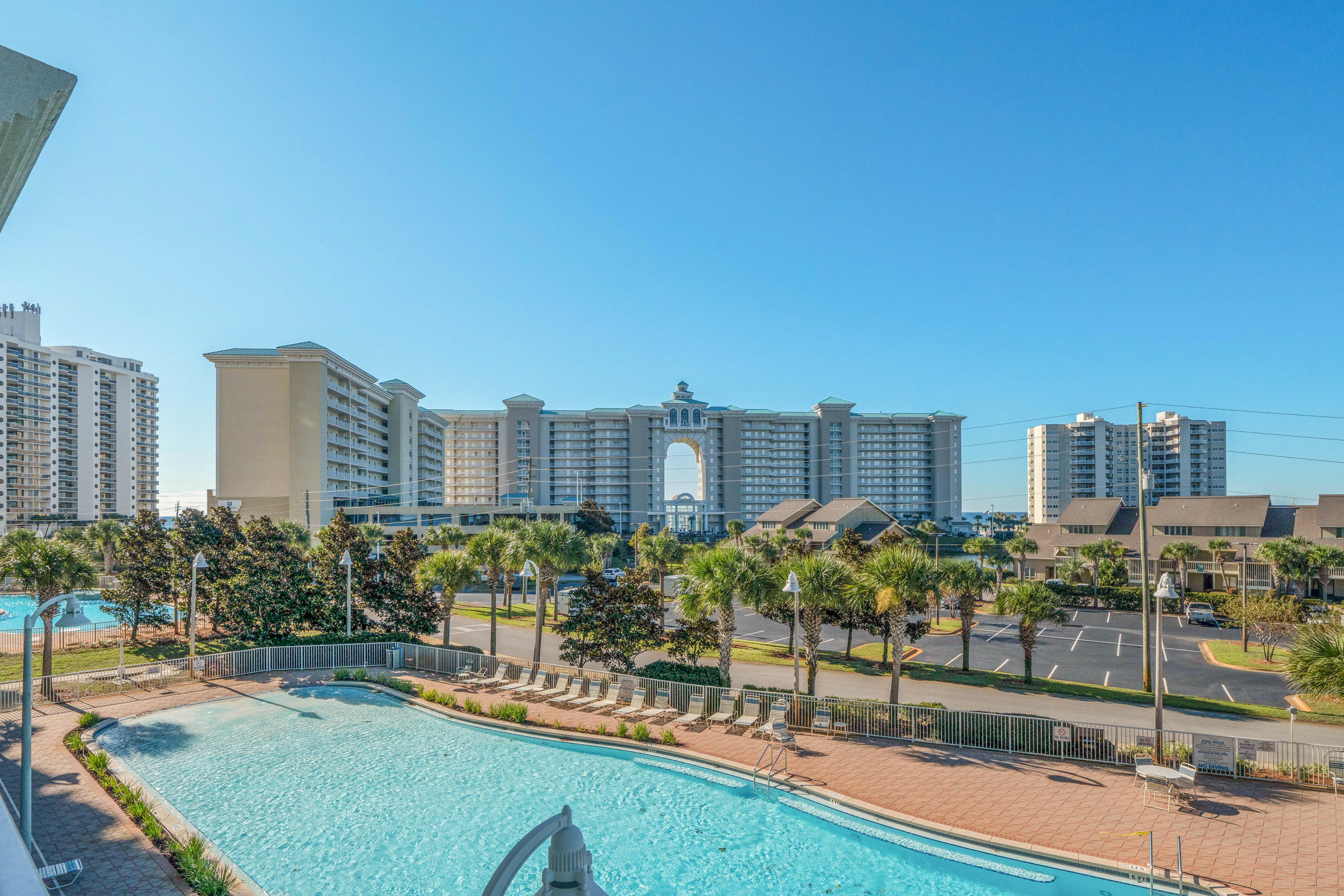 ARIEL DUNES II - Residential