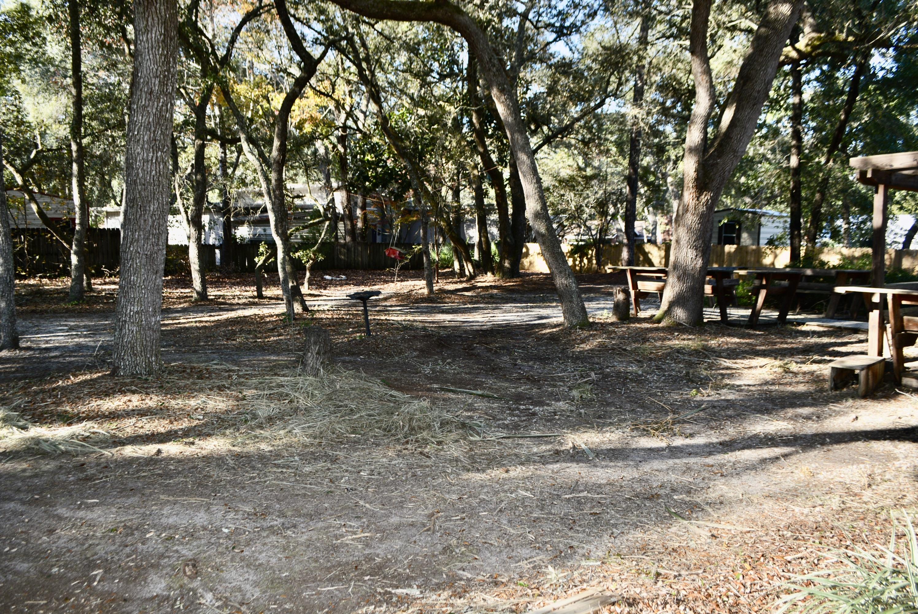 PINEWOOD ESTATES - Residential