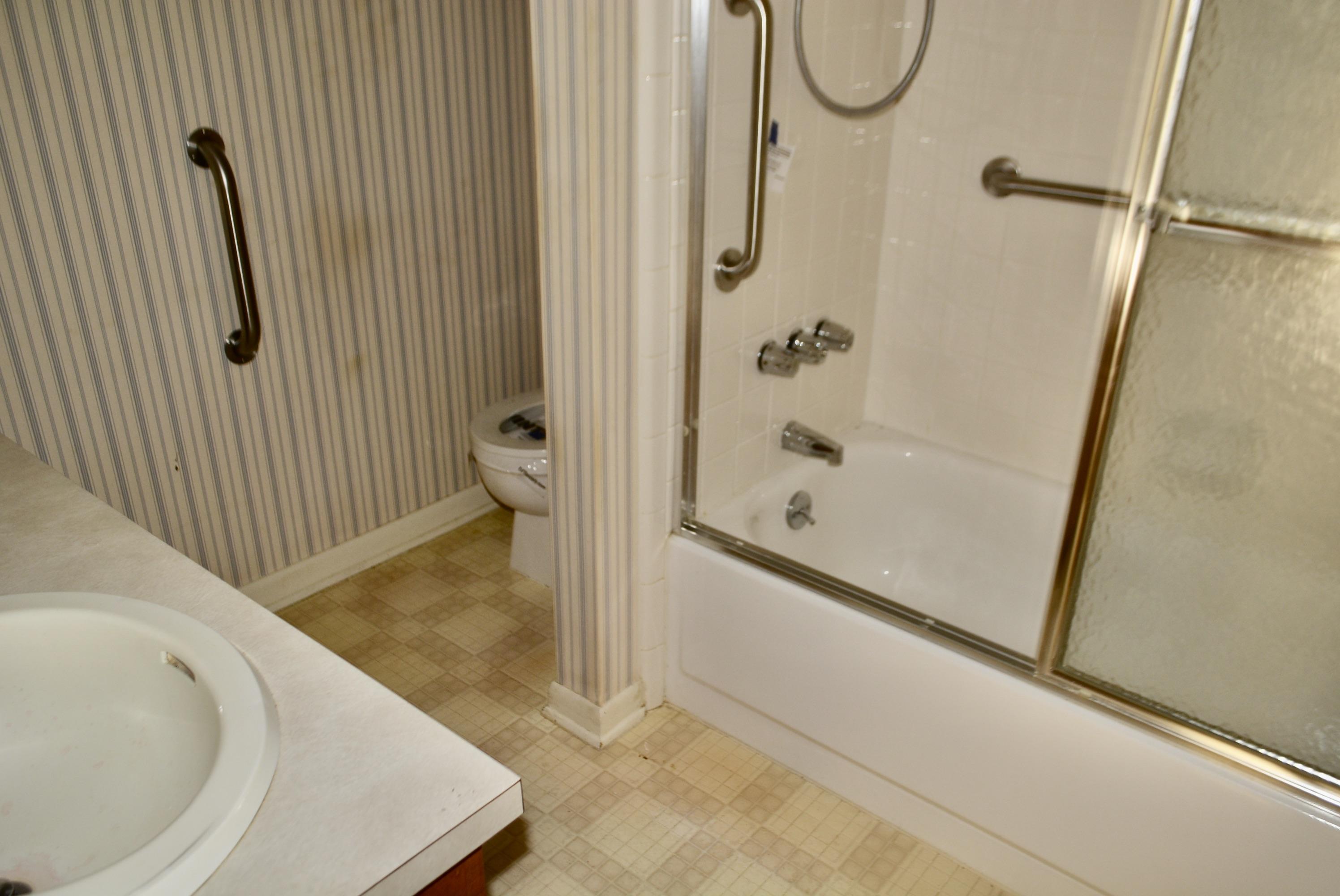 PINEWOOD ESTATES - Residential