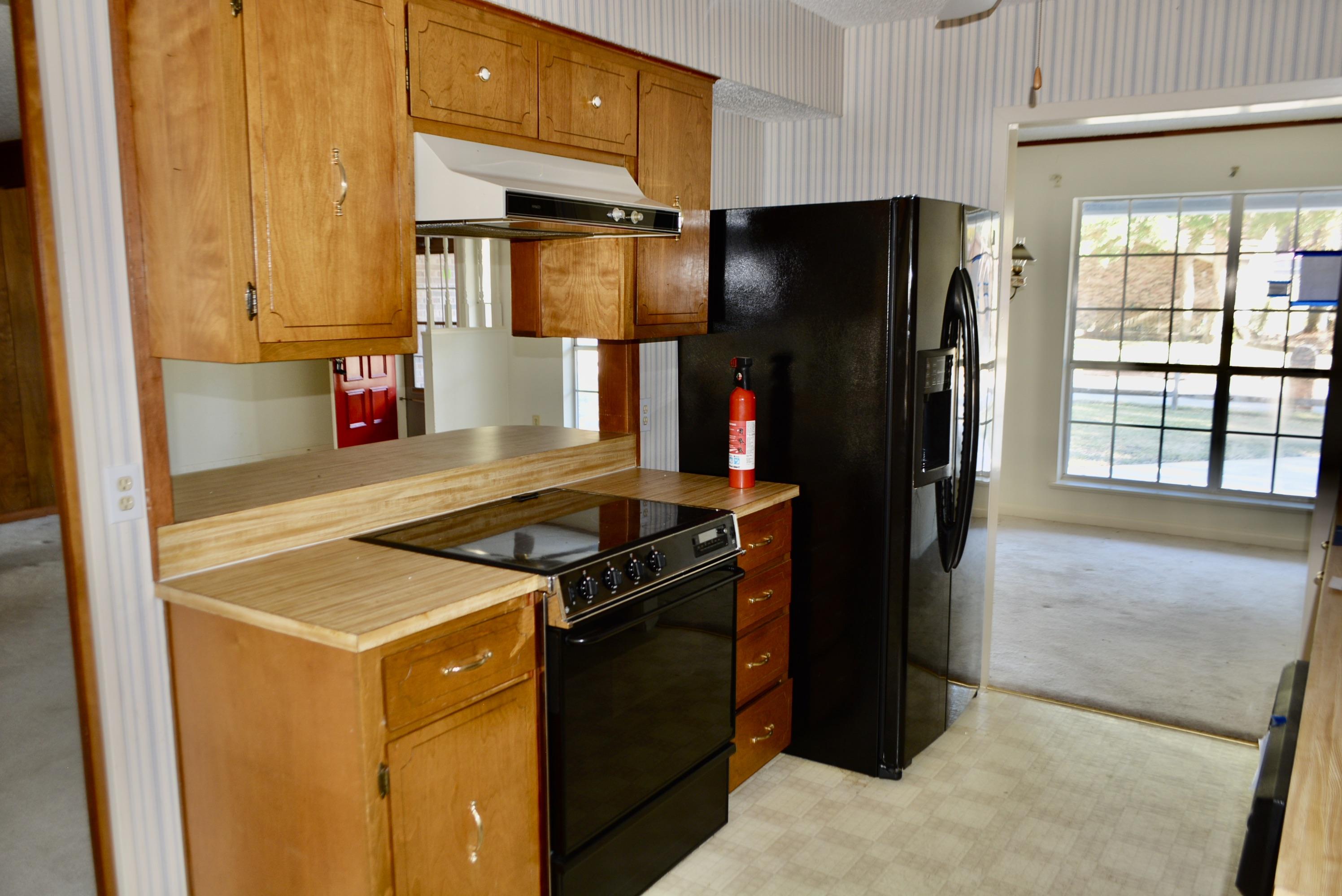 PINEWOOD ESTATES - Residential