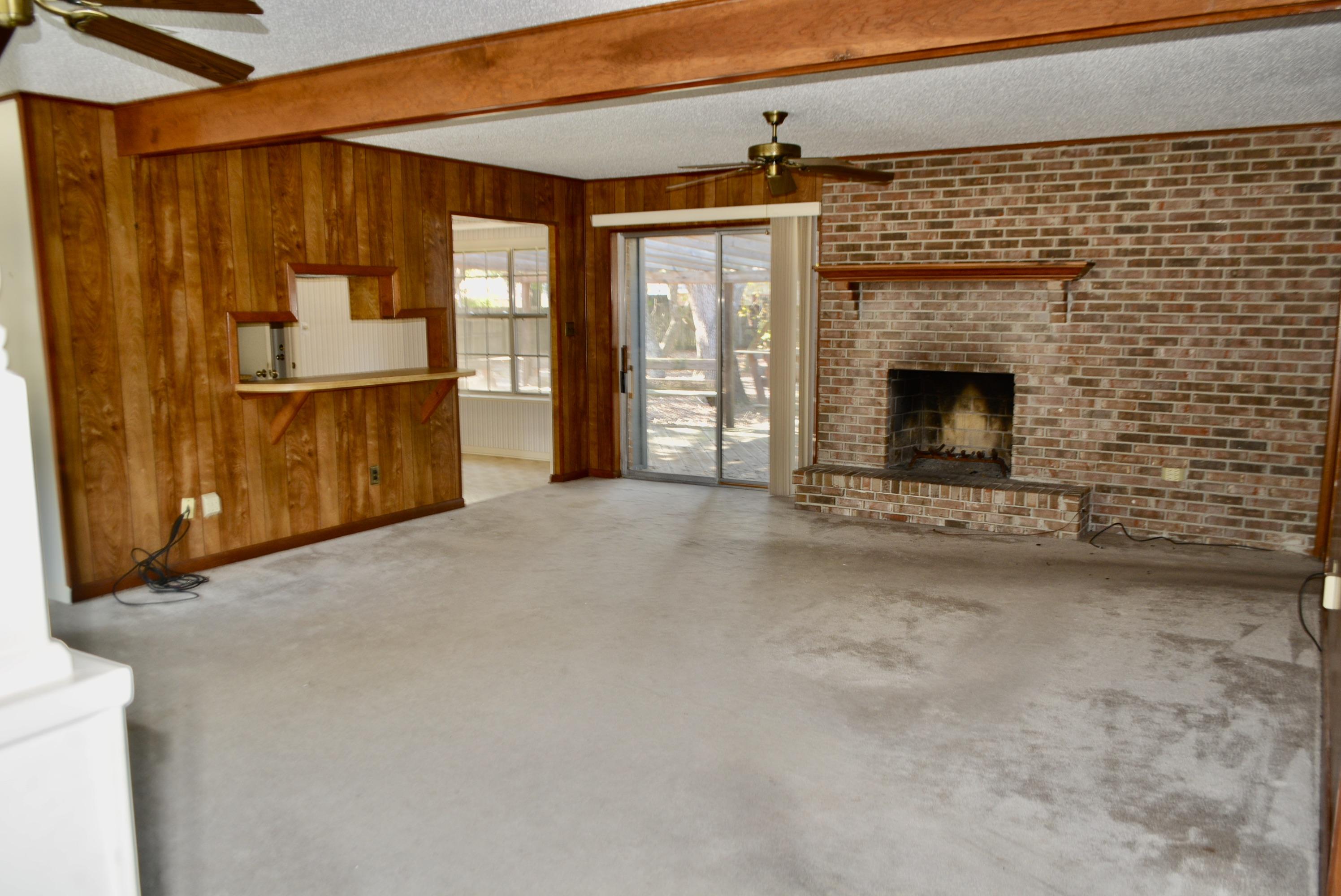 PINEWOOD ESTATES - Residential