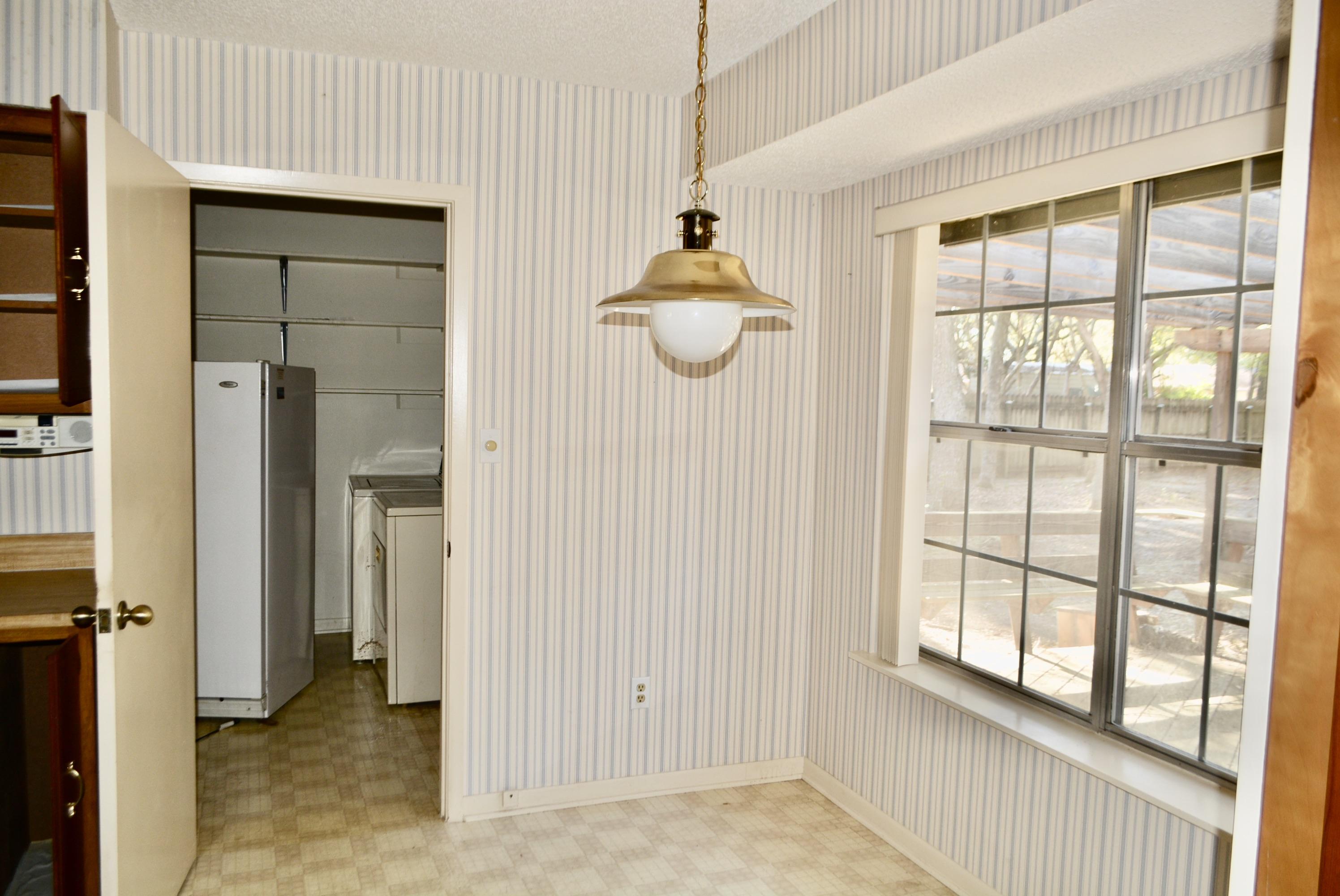 PINEWOOD ESTATES - Residential