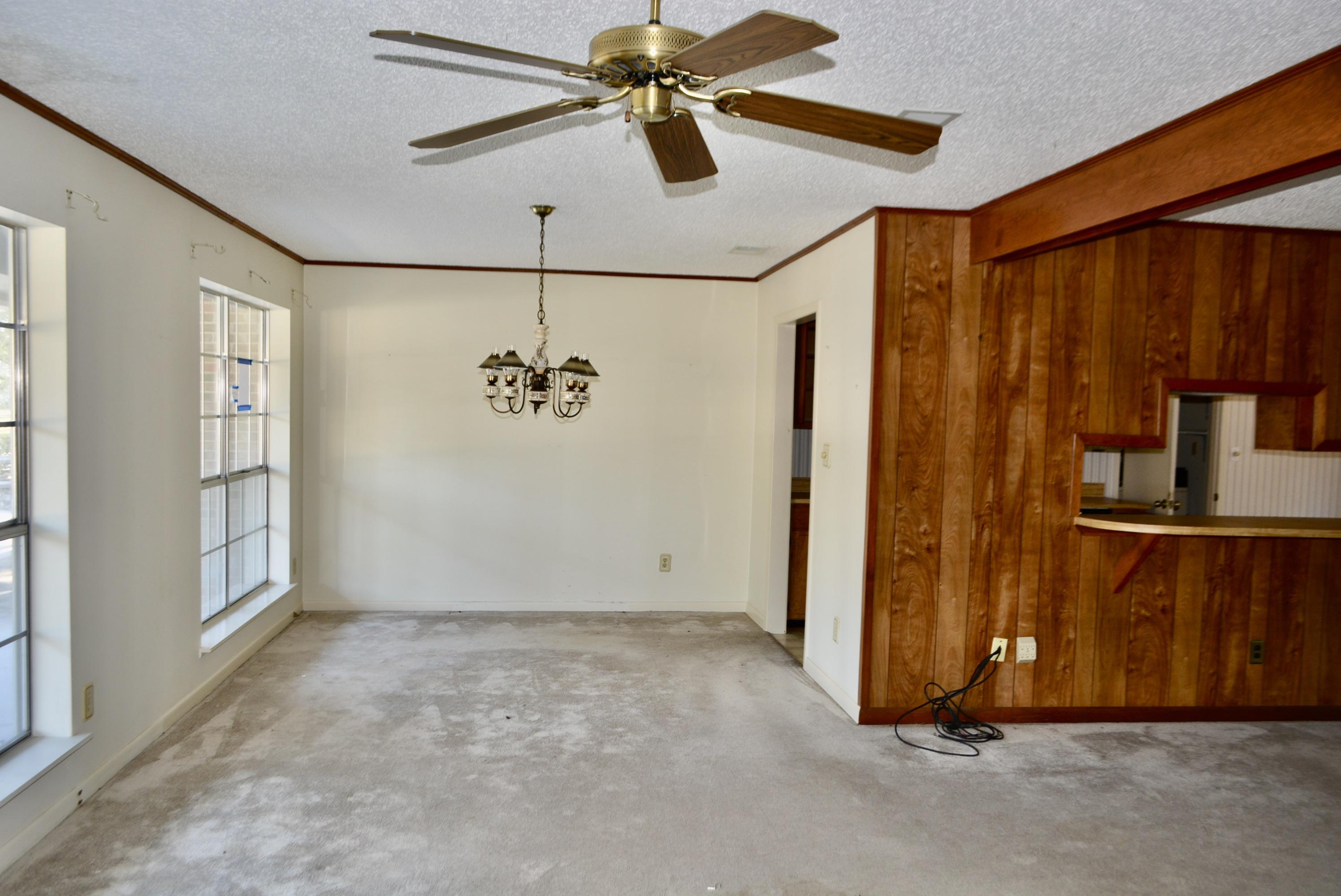 PINEWOOD ESTATES - Residential