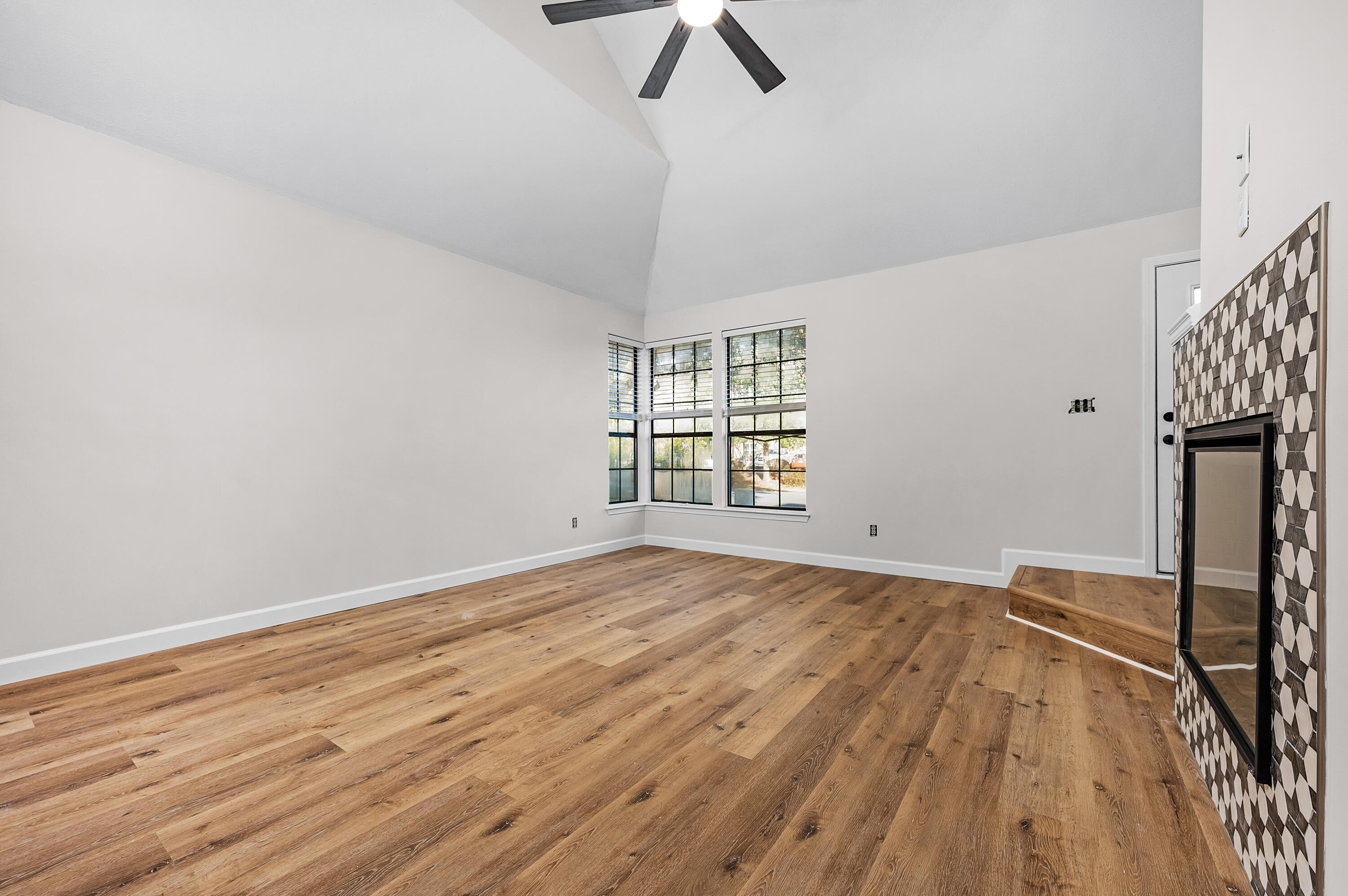 CROSSWINDS LANDING - Residential Lease