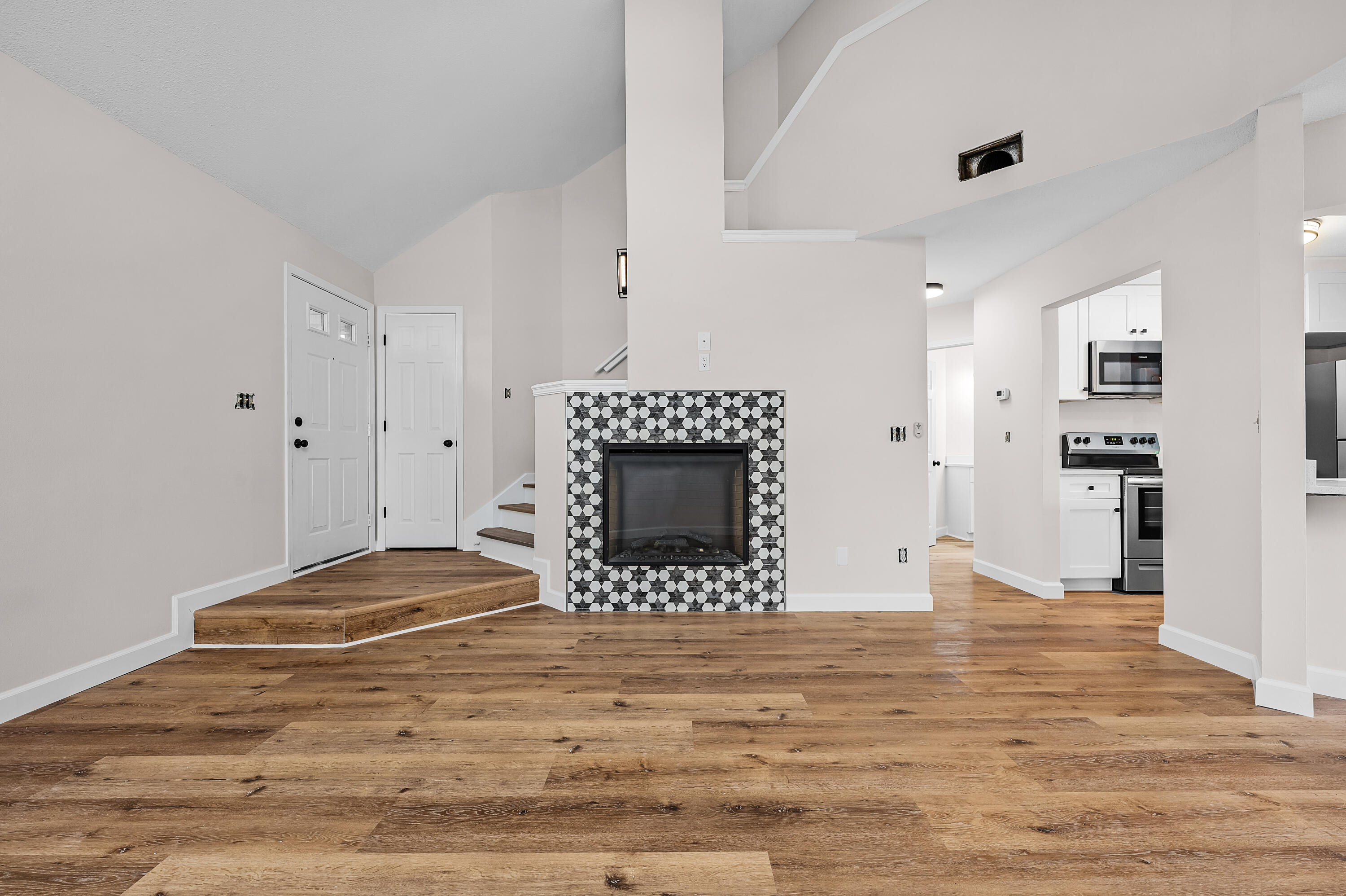 CROSSWINDS LANDING - Residential Lease