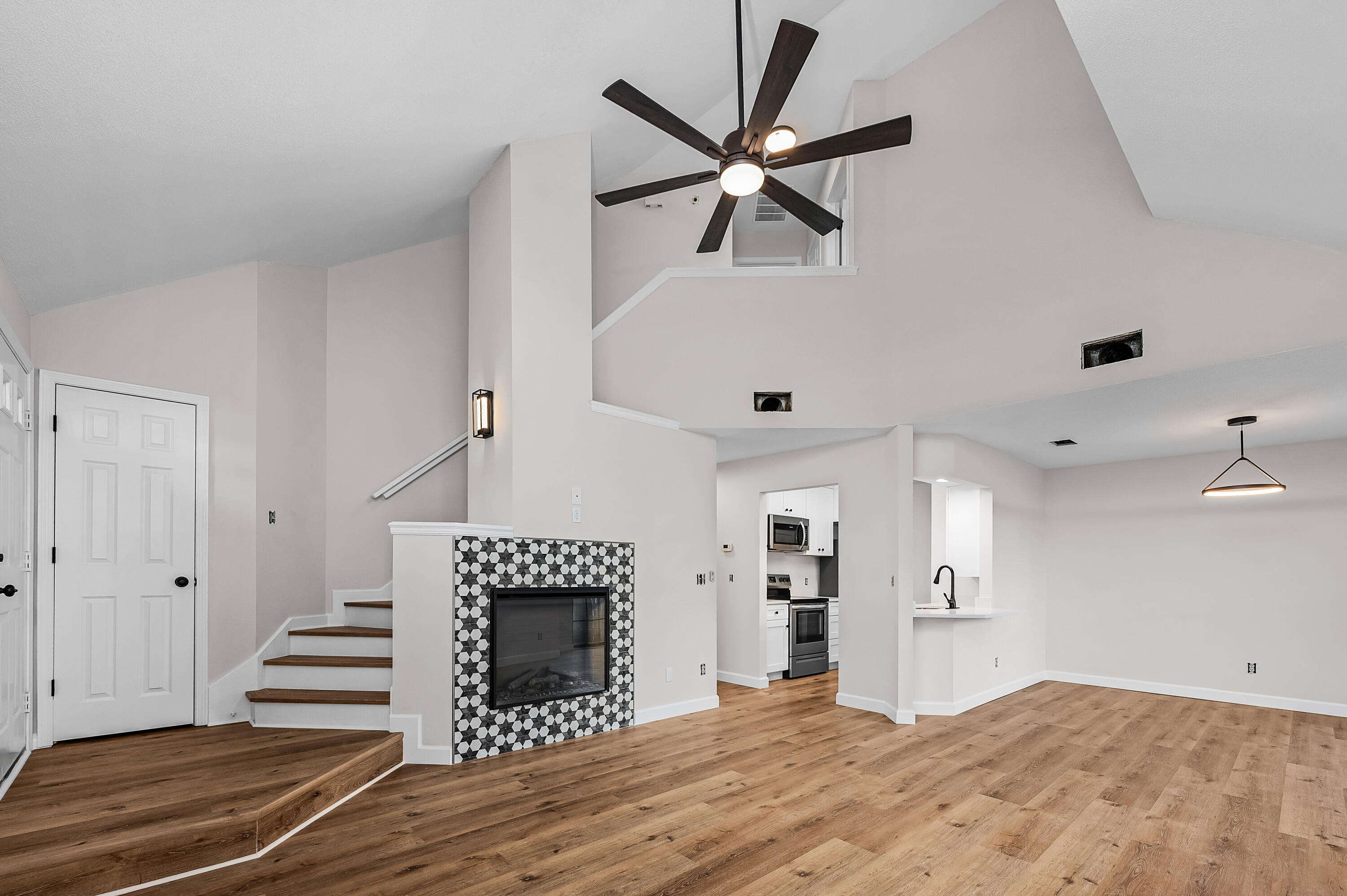 CROSSWINDS LANDING - Residential Lease