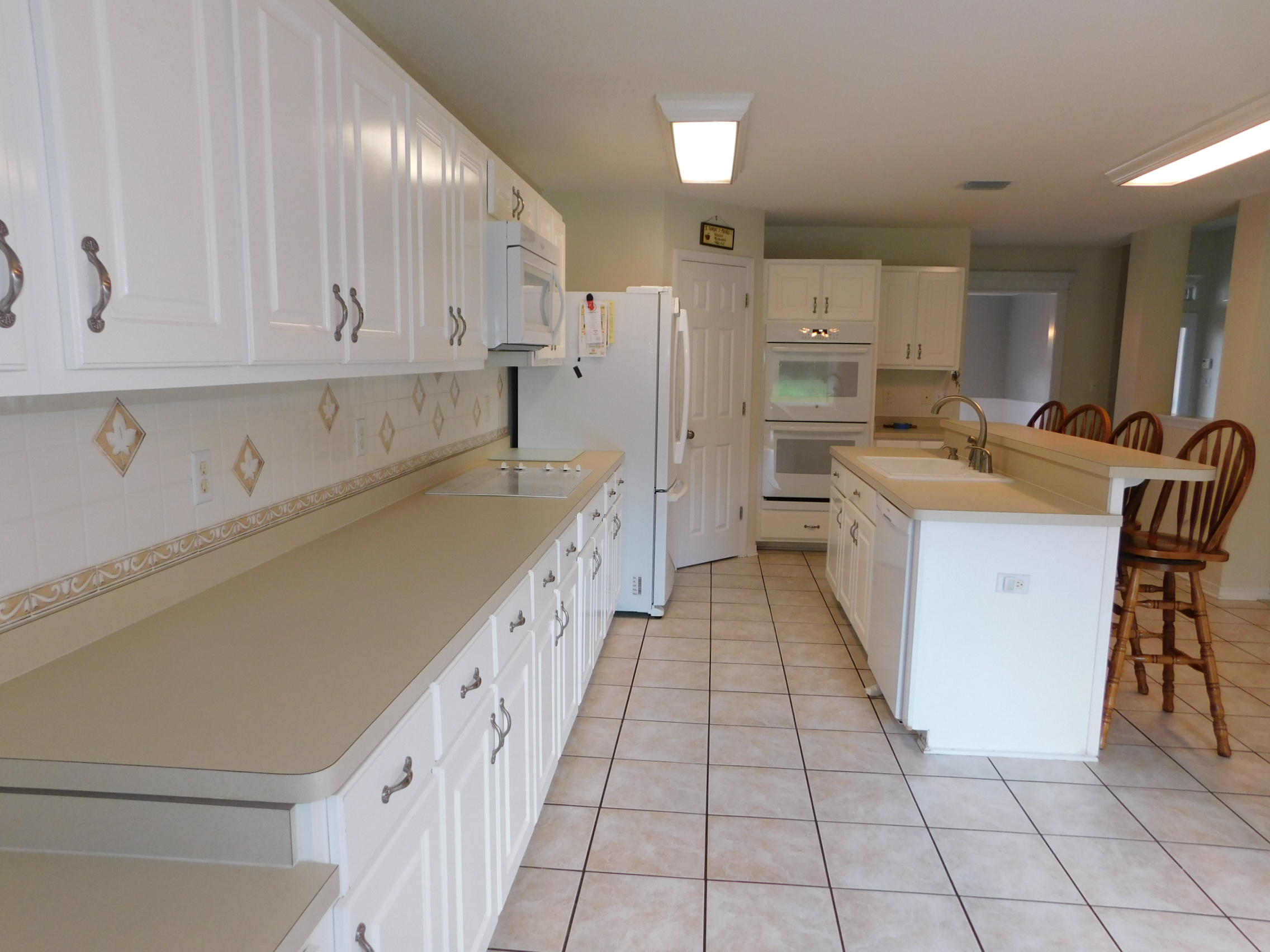 HOLLEY BY THE SEA - Residential