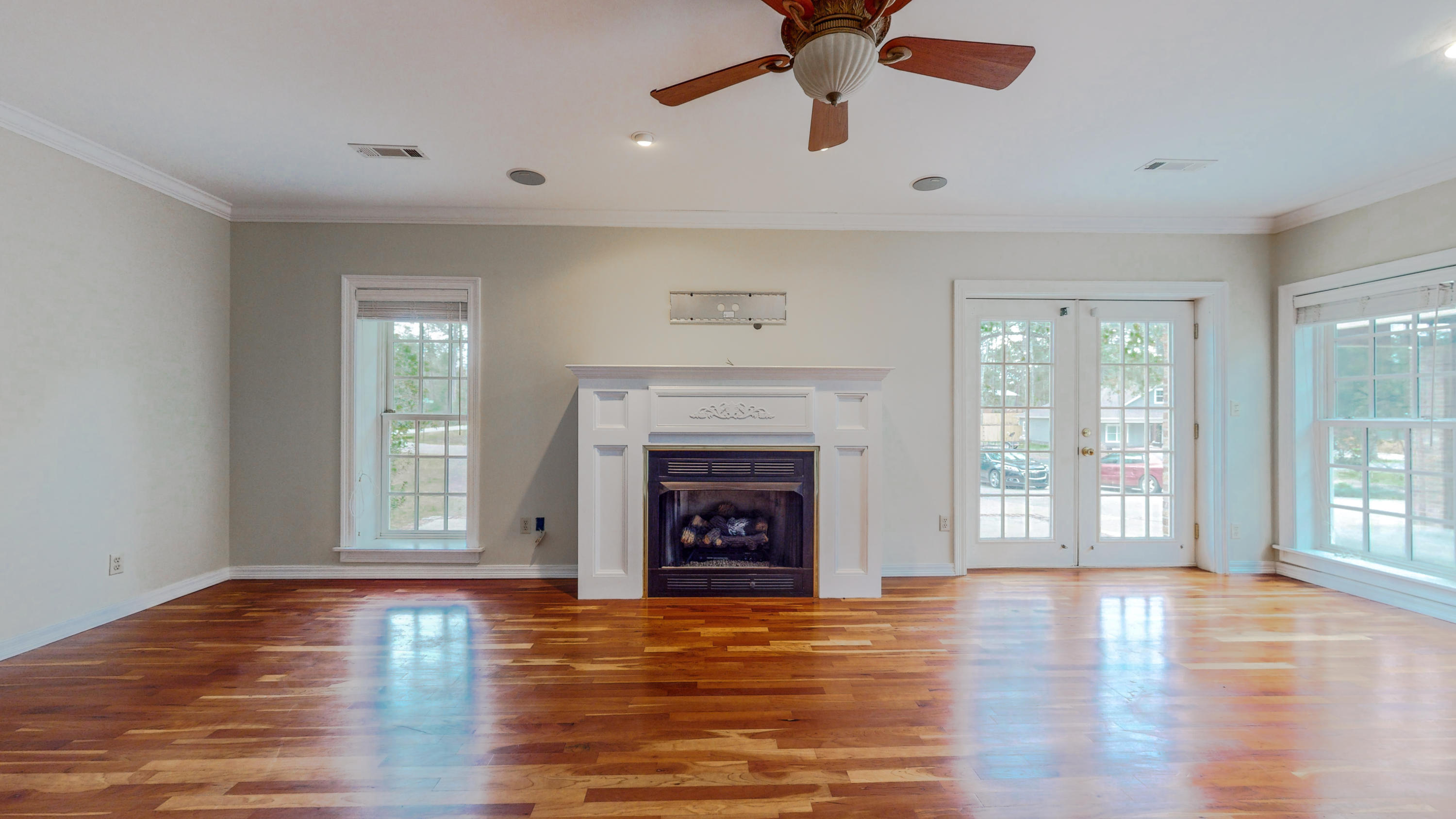 NO RECORDED SUBDIVISION - Residential