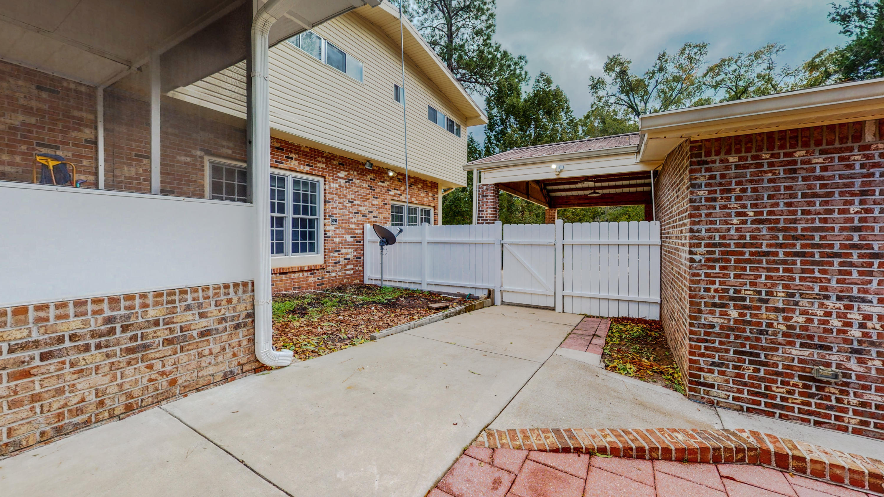 NO RECORDED SUBDIVISION - Residential