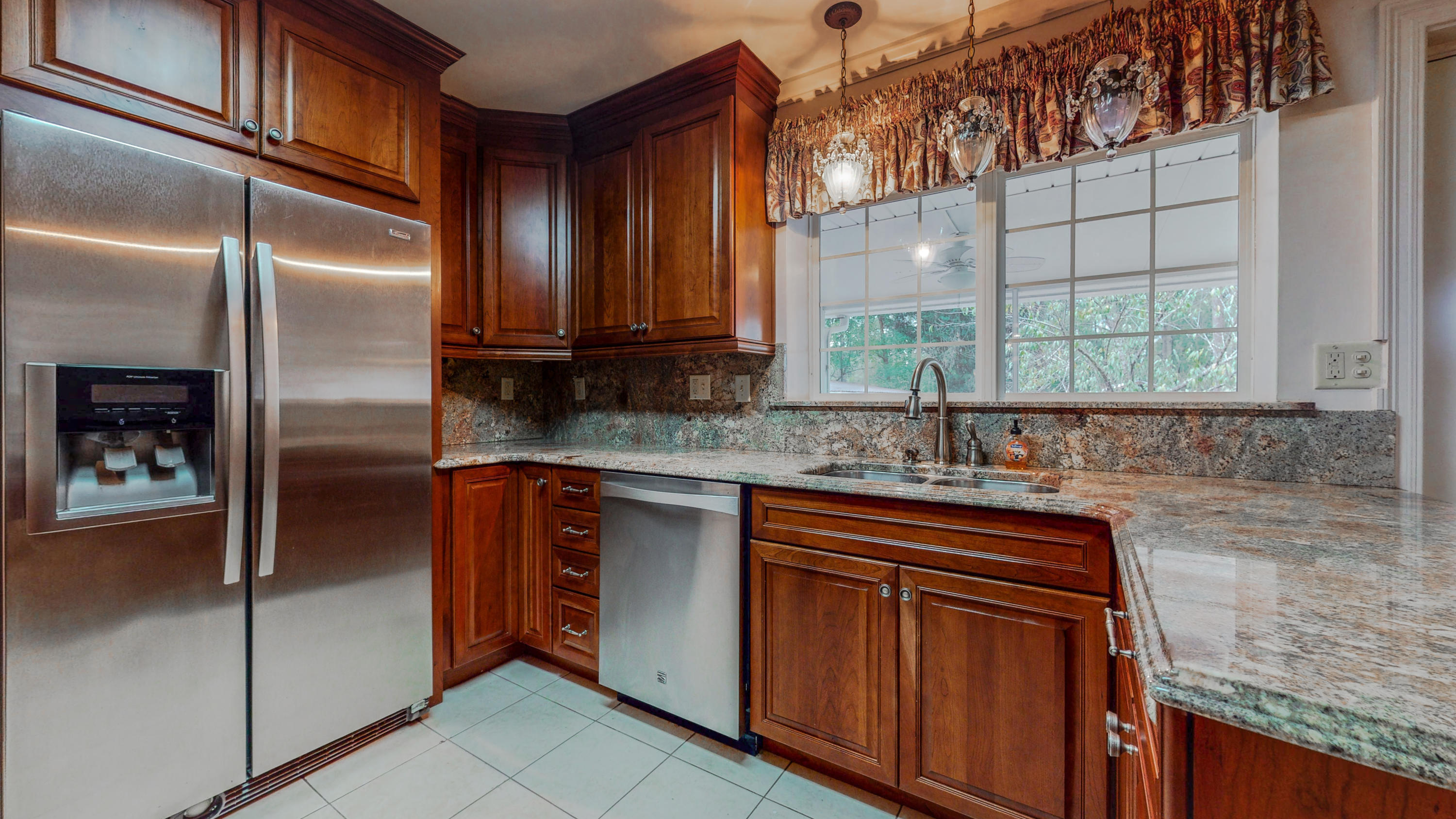 NO RECORDED SUBDIVISION - Residential