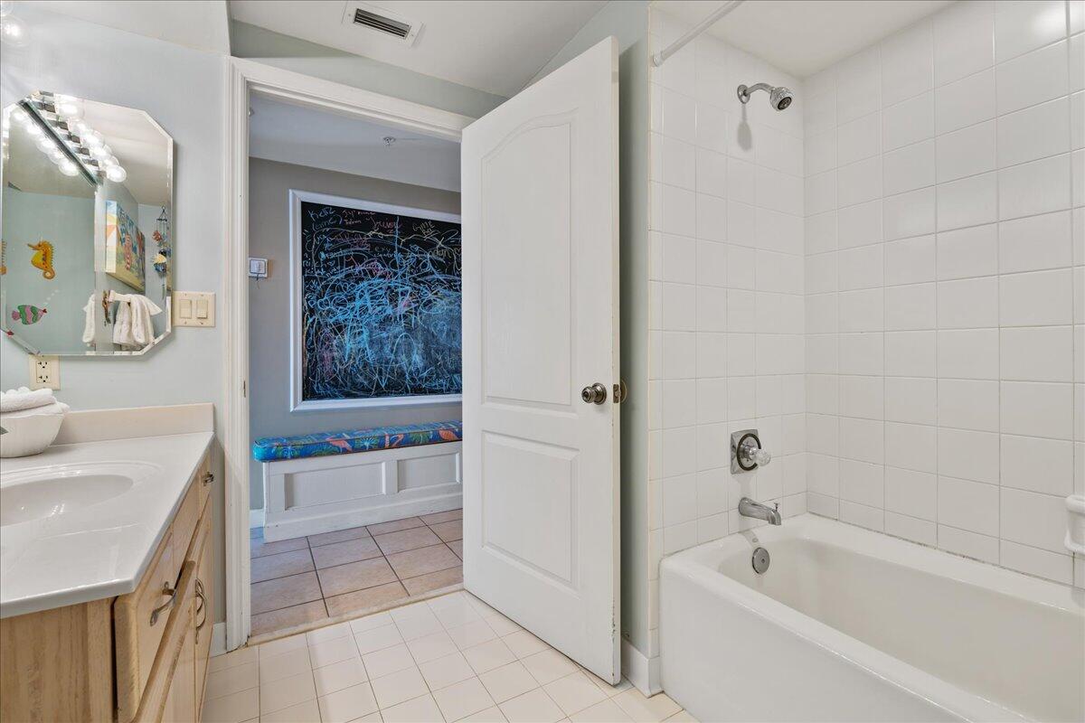 CORAL REEF CLUB PH 1 - Residential