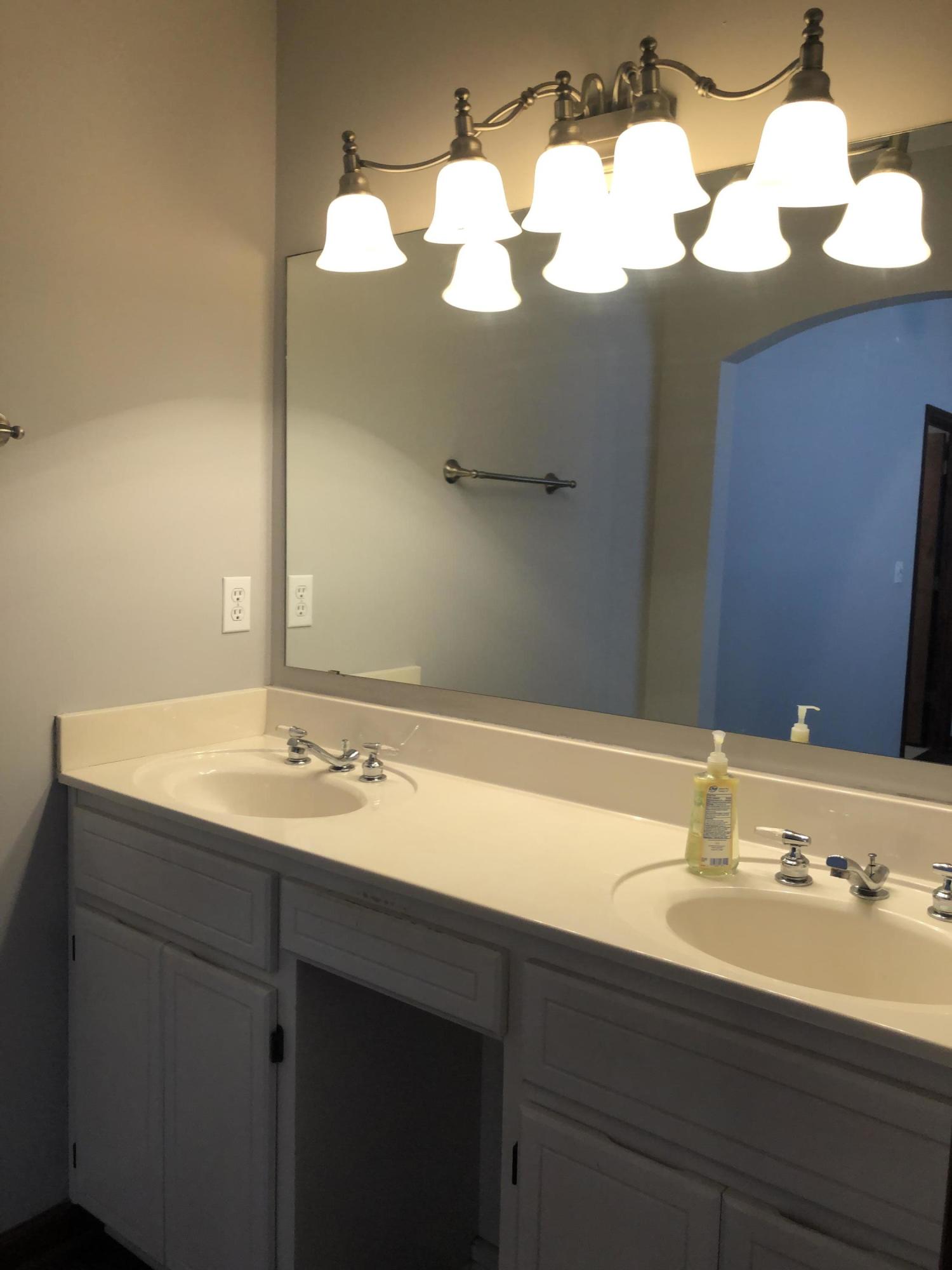 HOLLYROD PARK - Residential