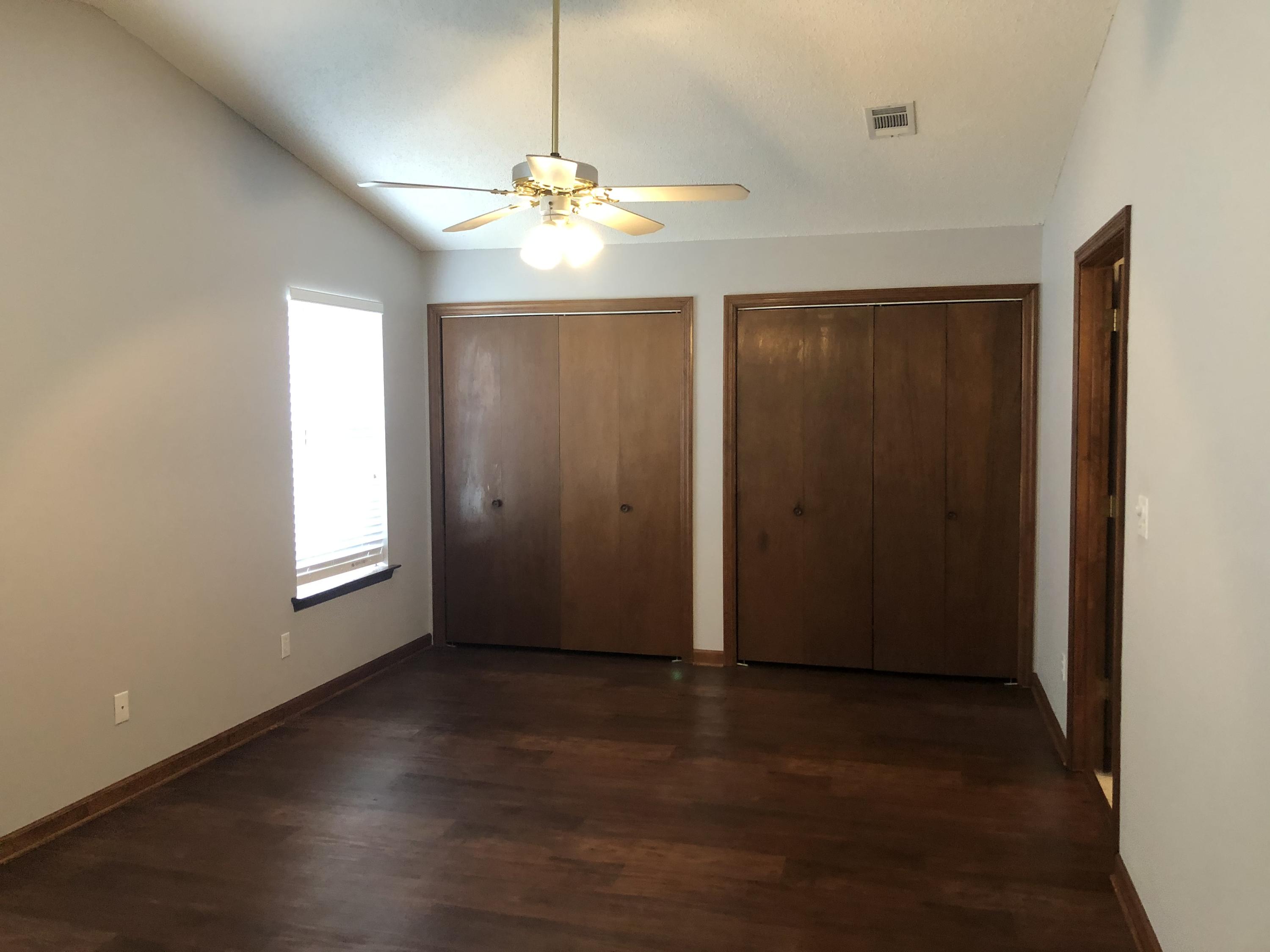 HOLLYROD PARK - Residential