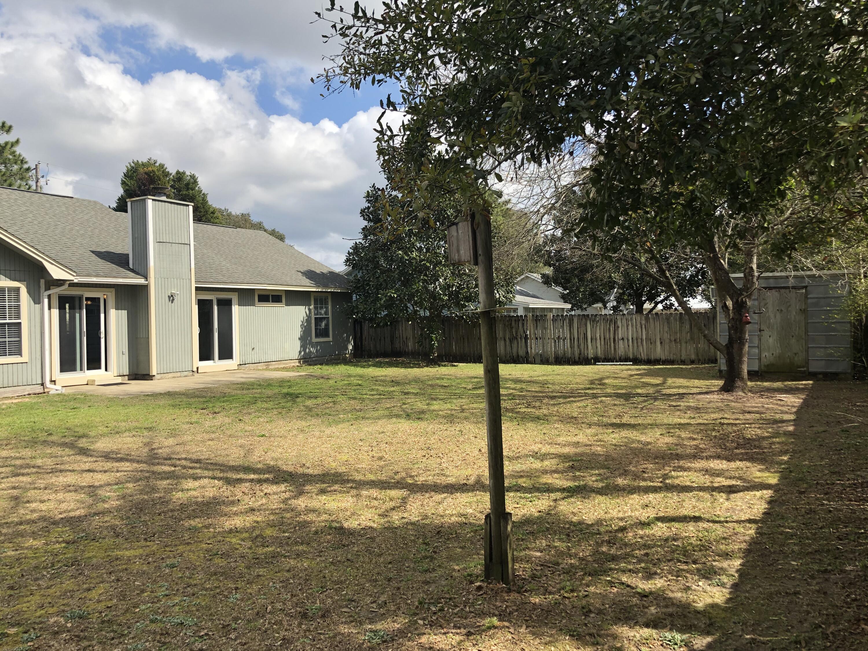 HOLLYROD PARK - Residential