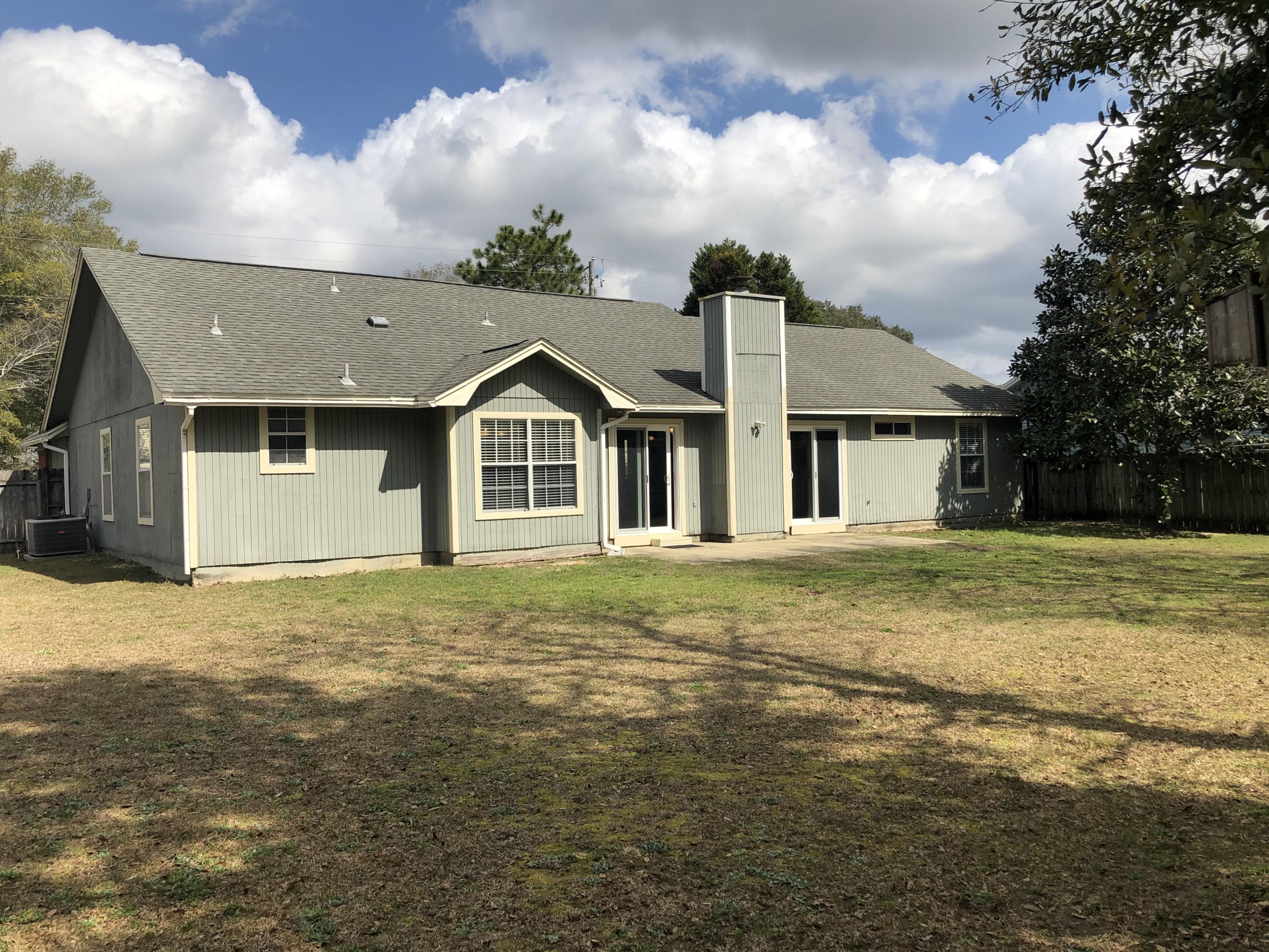 HOLLYROD PARK - Residential