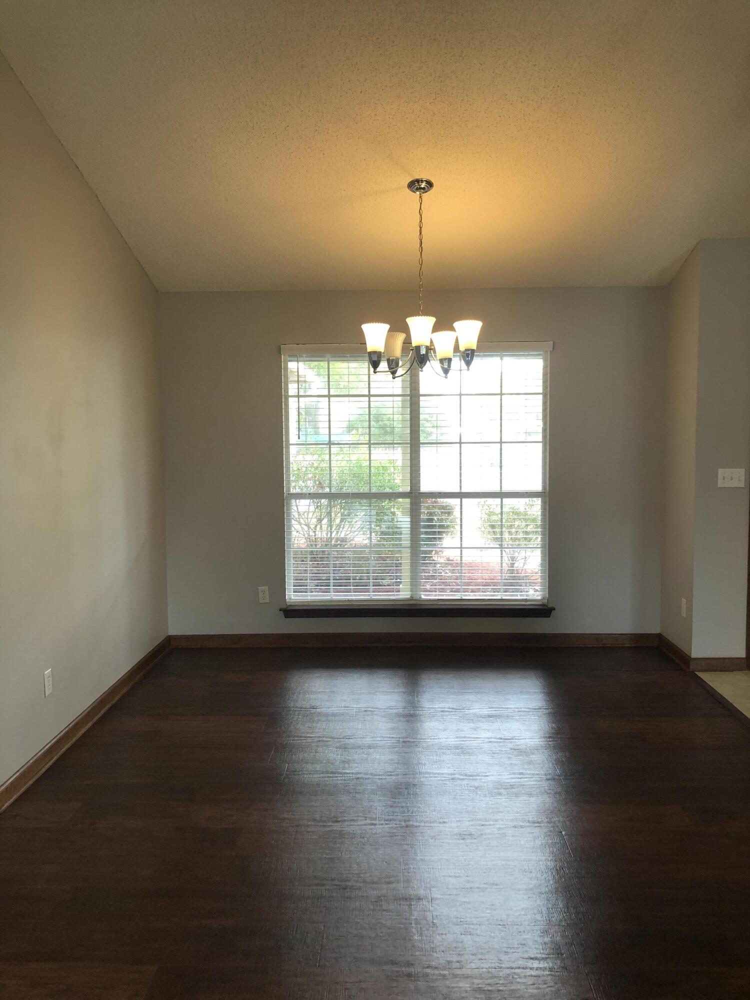 HOLLYROD PARK - Residential