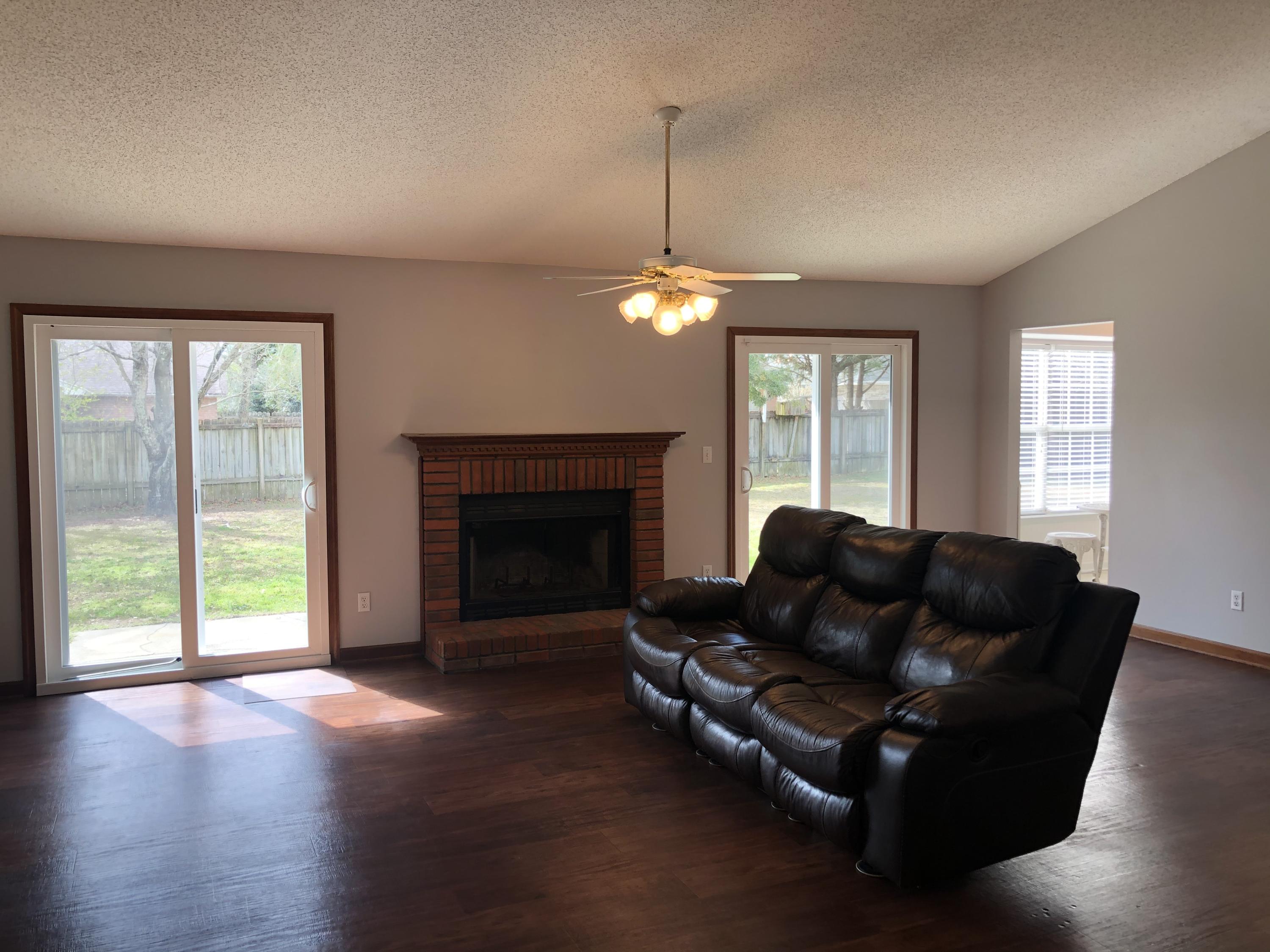 HOLLYROD PARK - Residential