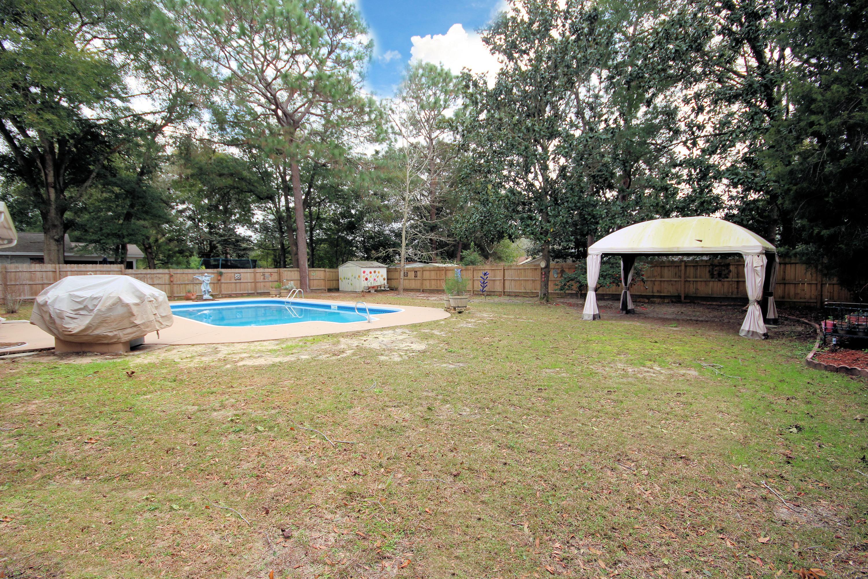 BAYOU POQUITO - Residential