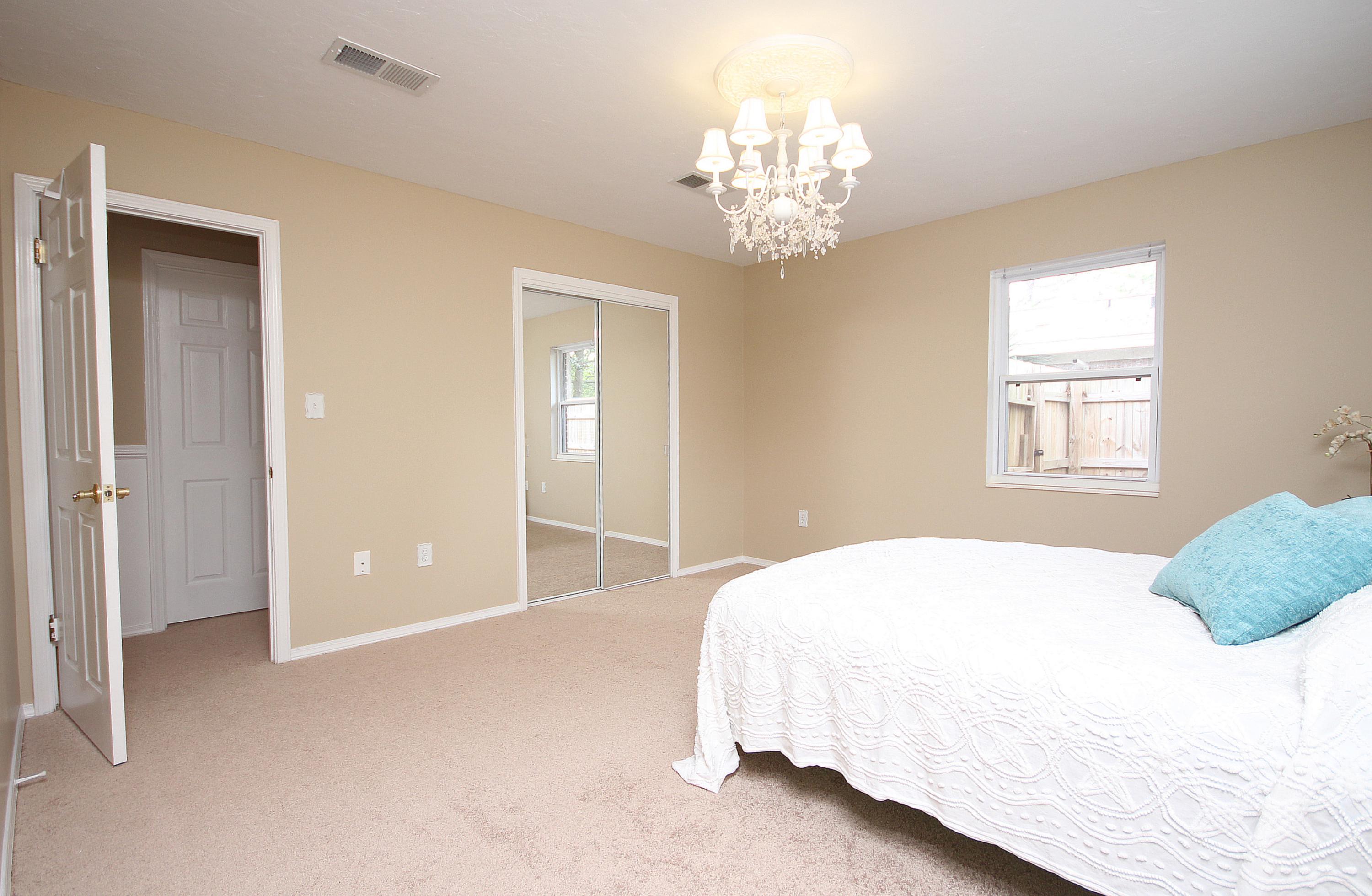 BAYOU POQUITO - Residential