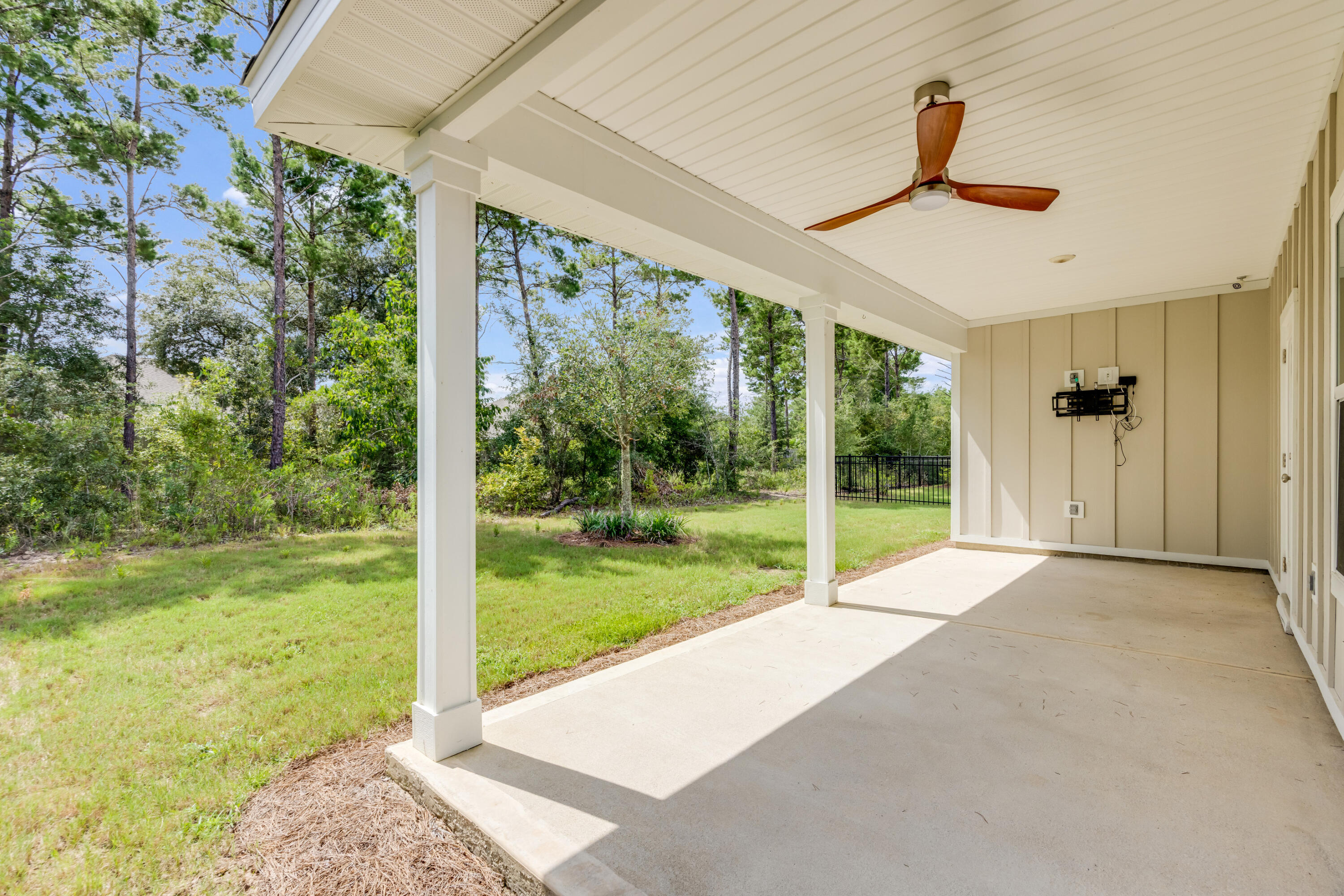 Hammock Bay Firefly - Residential
