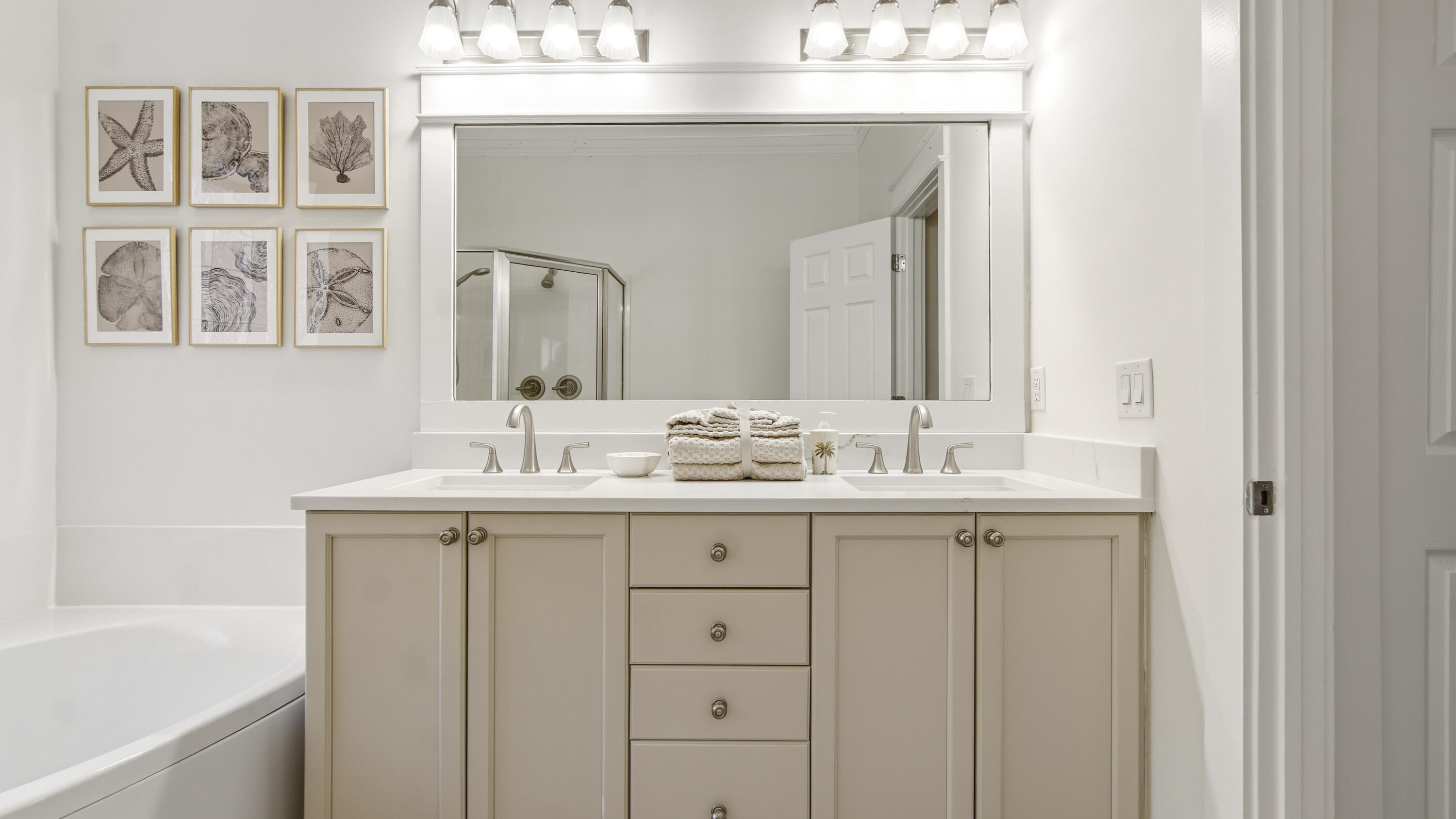 GULF SHORE MANOR - Residential