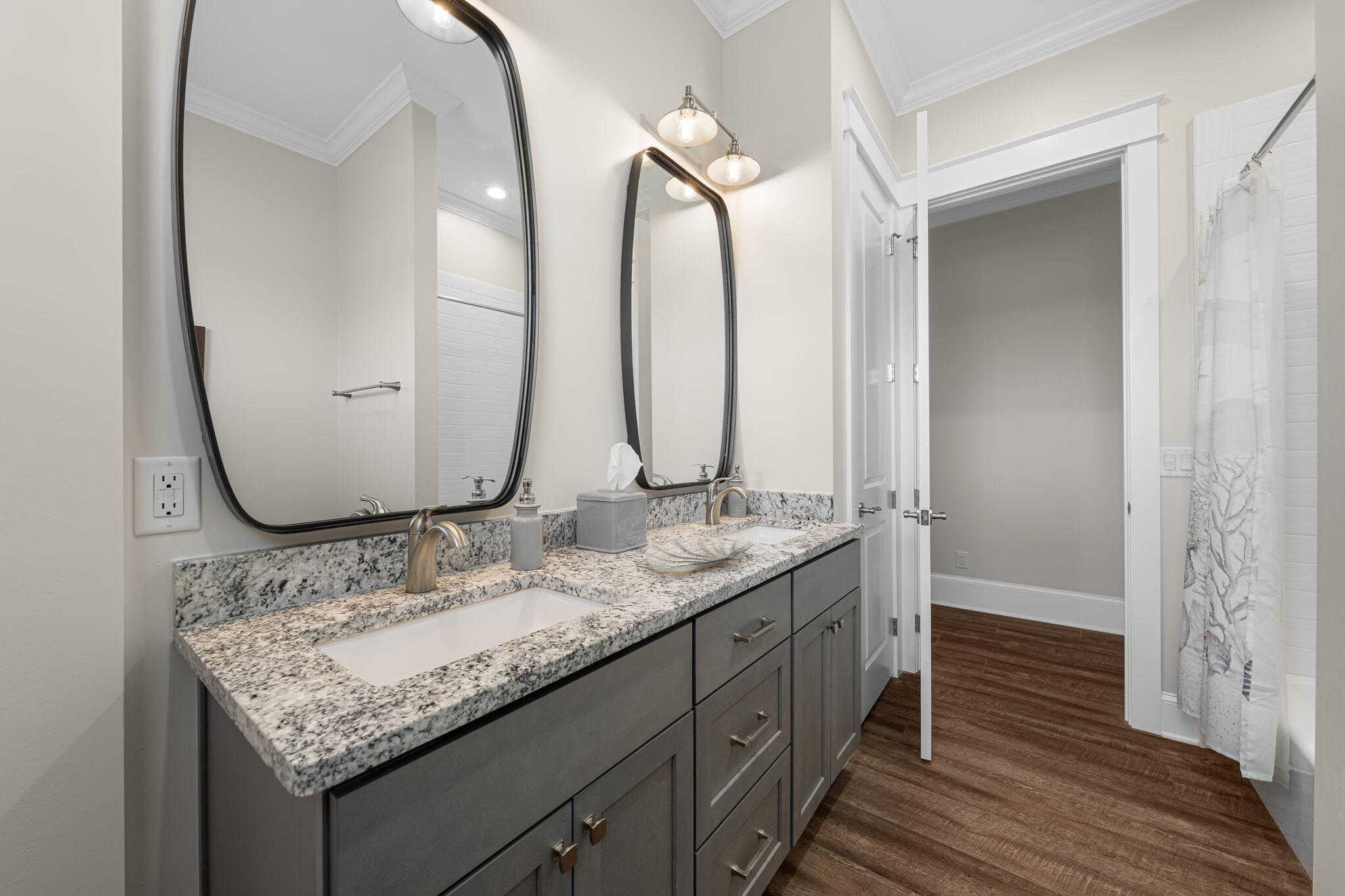 GULF VISTA - Residential