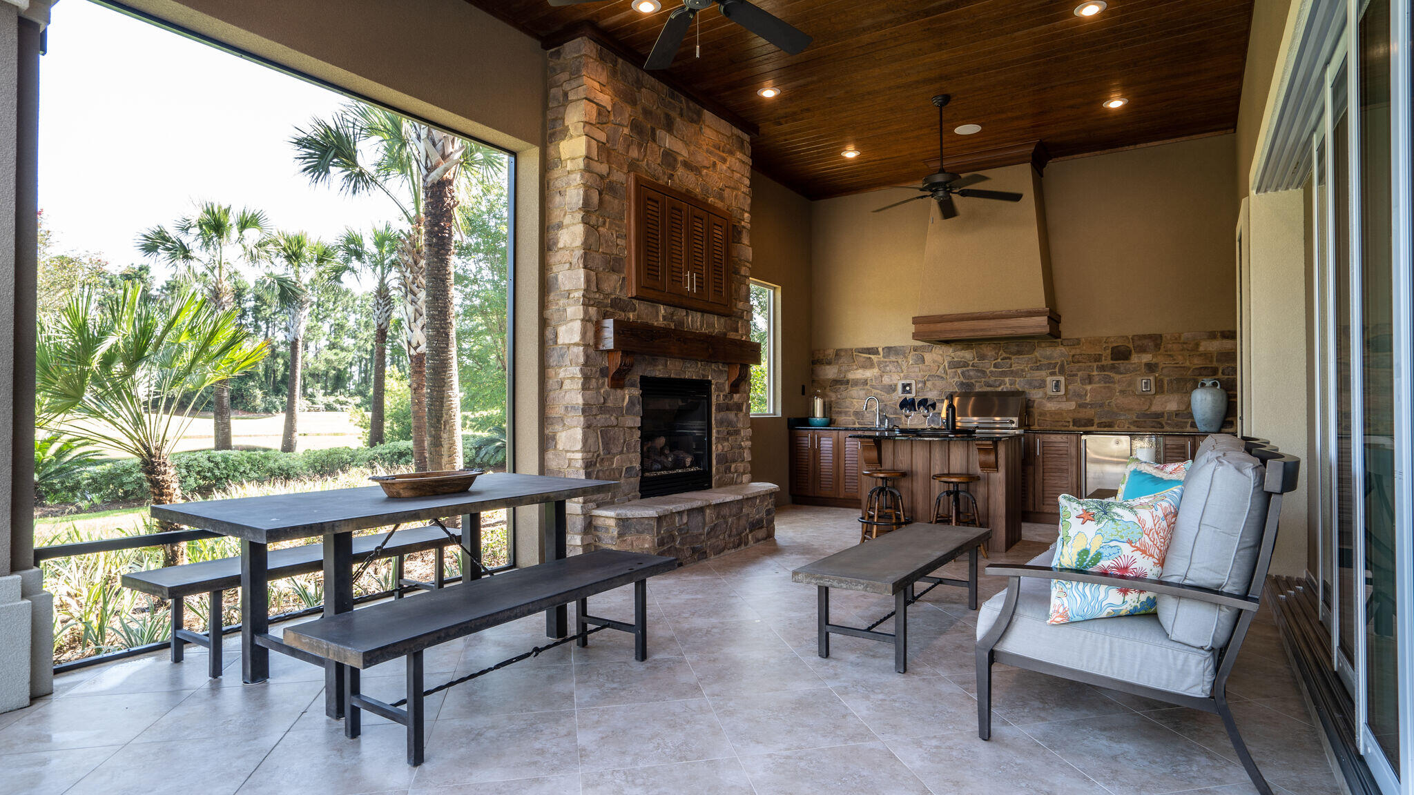 BURNT PINE - Residential