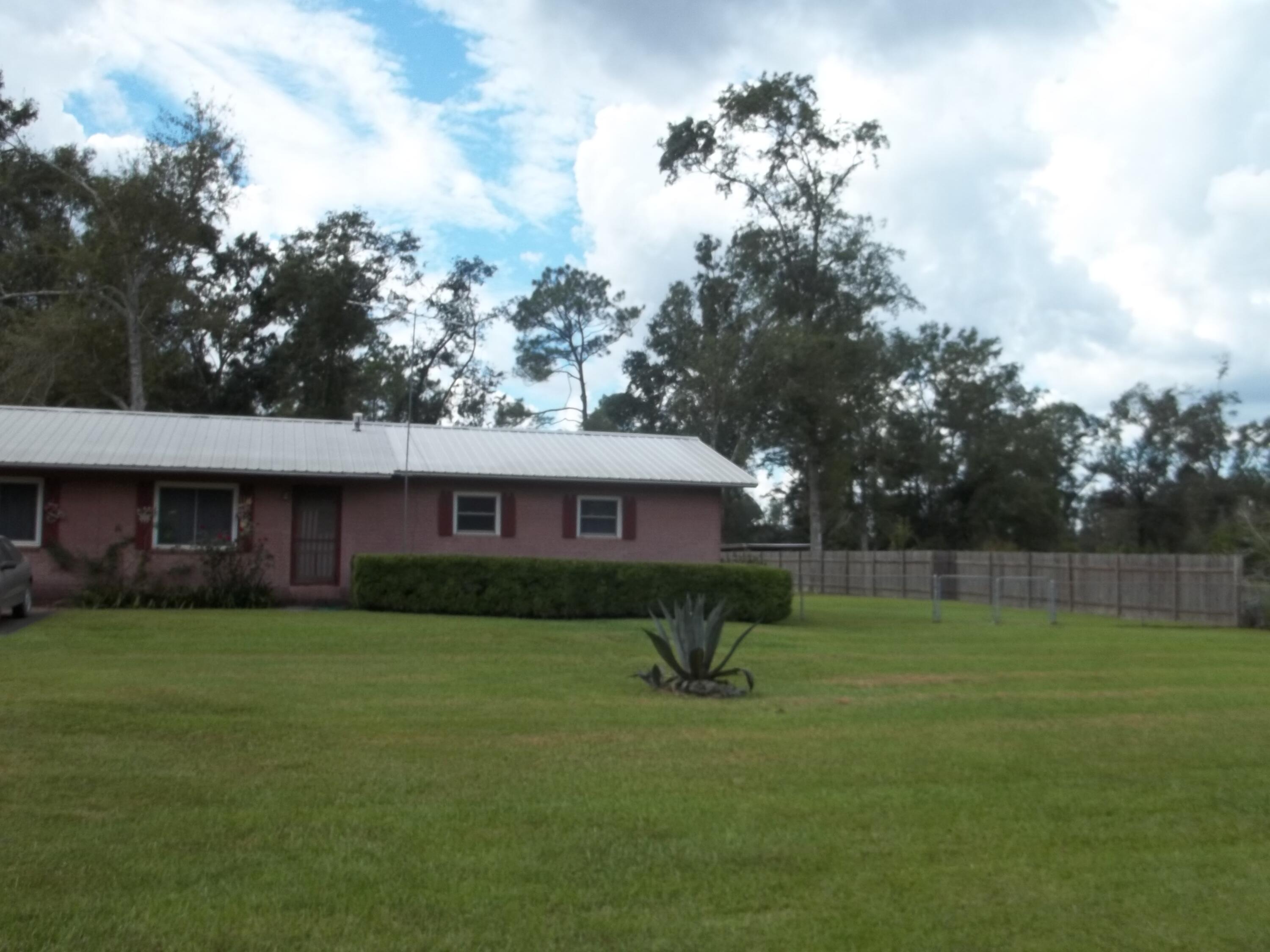 FOXWORTH ESTATES PH 1 - Residential