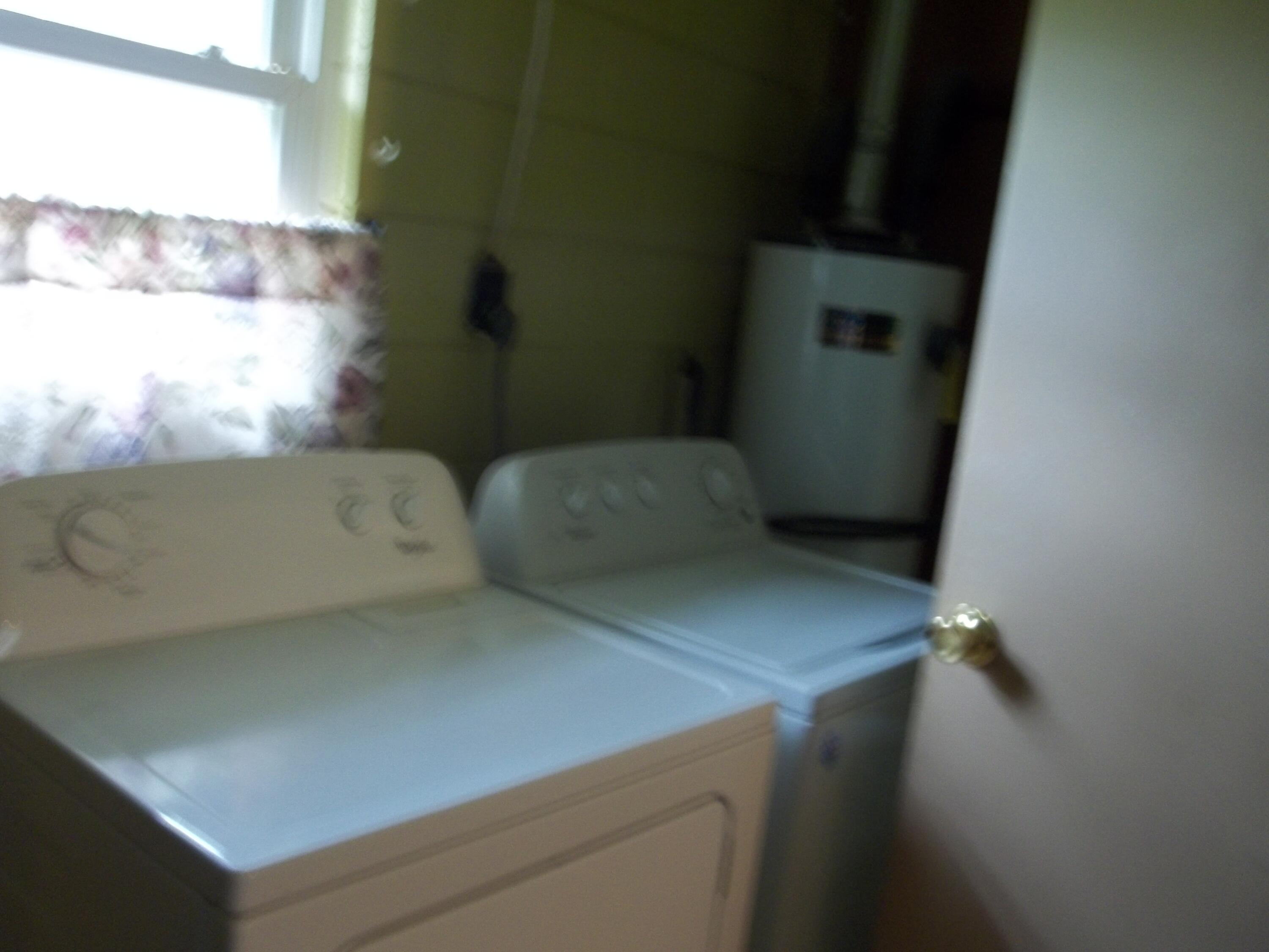 FOXWORTH ESTATES PH 1 - Residential