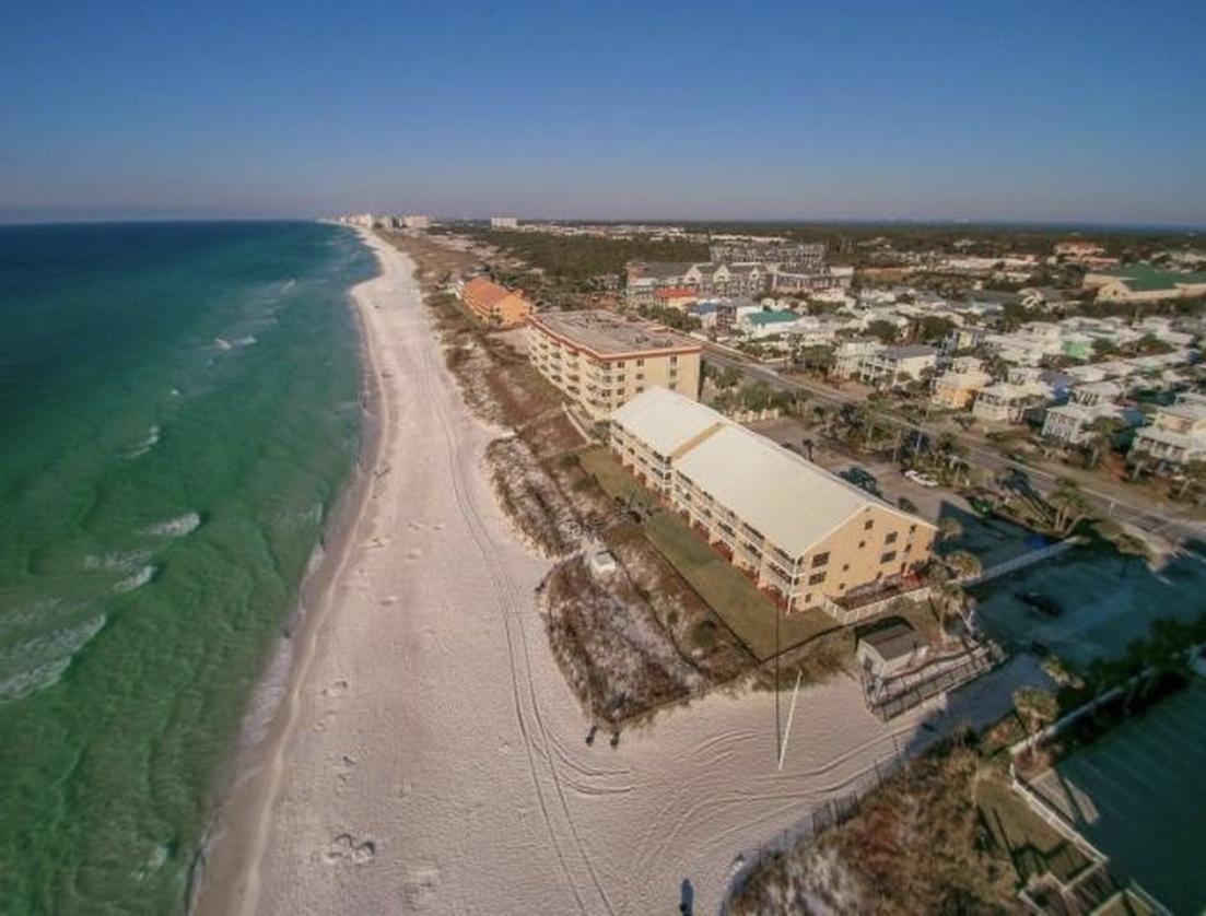 CRYSTAL VILLAS CONDO - Residential