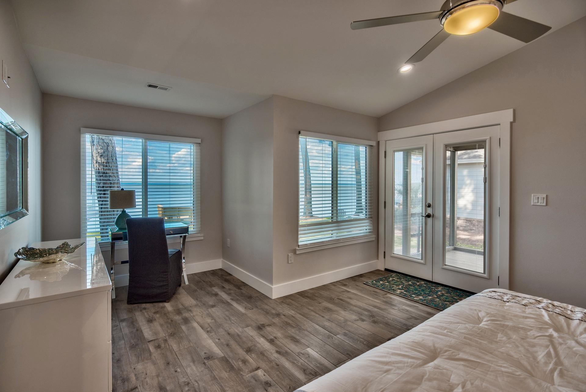 COVE ON THE BAY - Residential