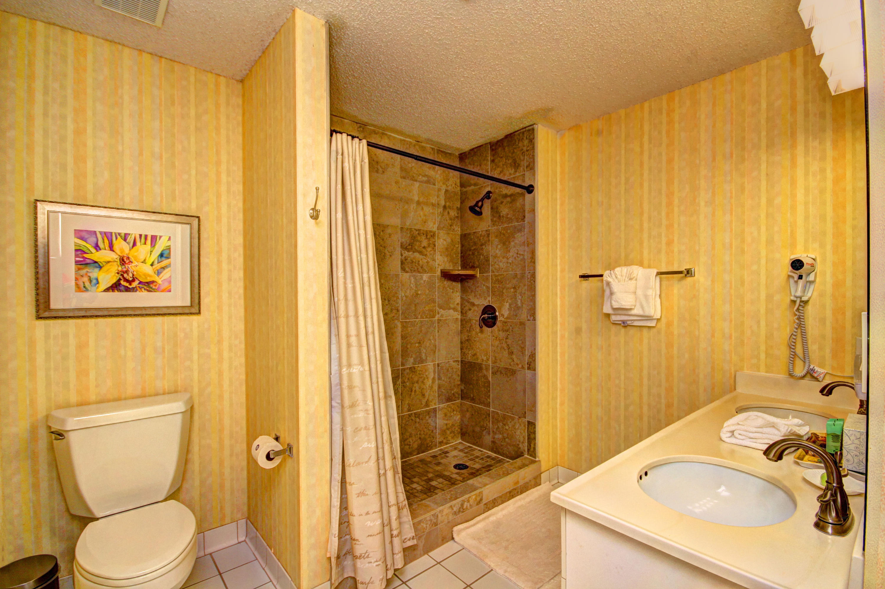 SUMMIT AT TOPS'L (THE) - Residential