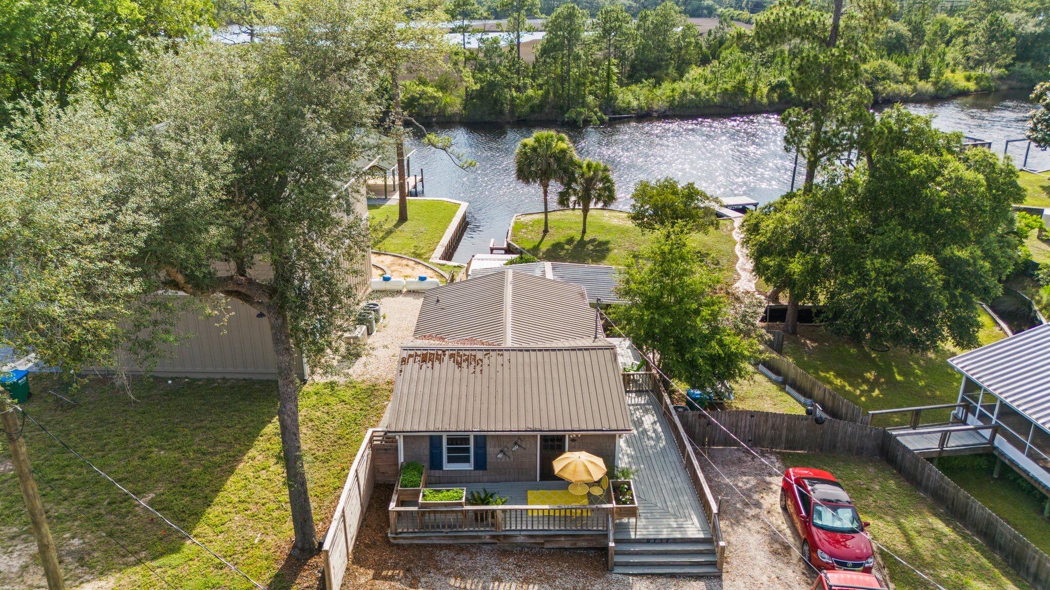 NO RECORDED SUBDIVISION - Residential
