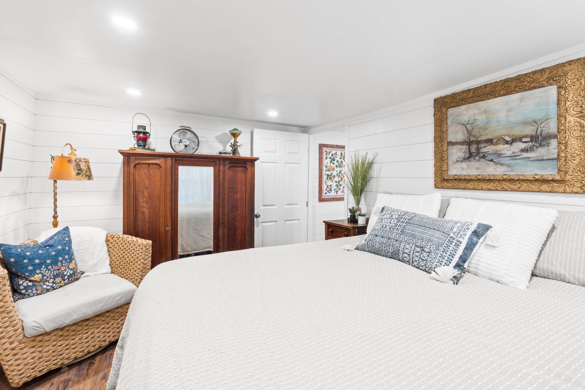 NO RECORDED SUBDIVISION - Residential