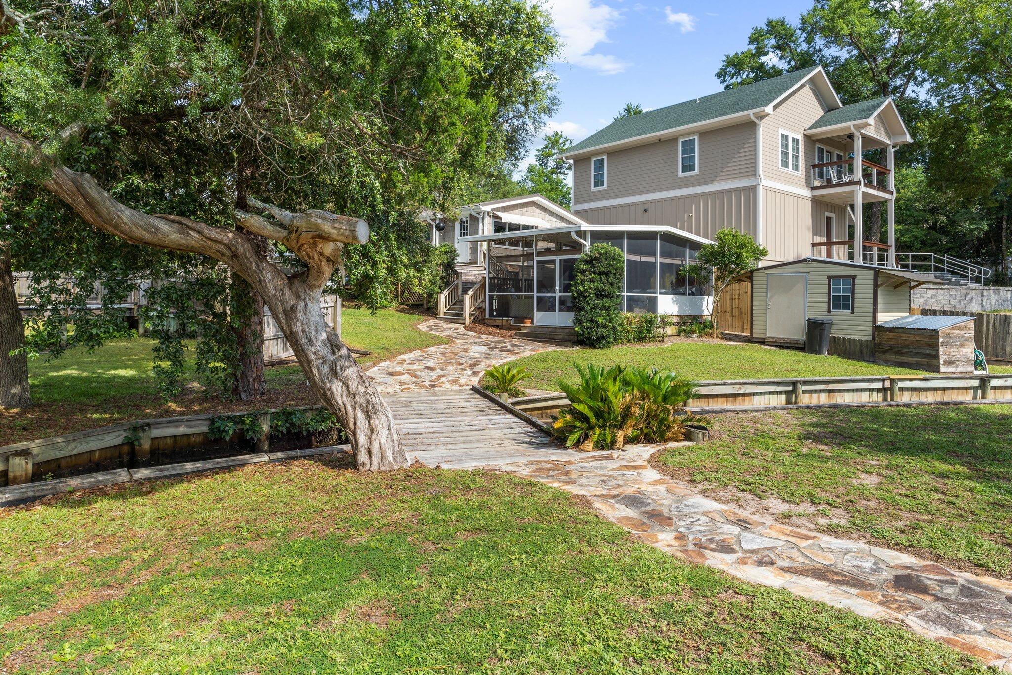 NO RECORDED SUBDIVISION - Residential