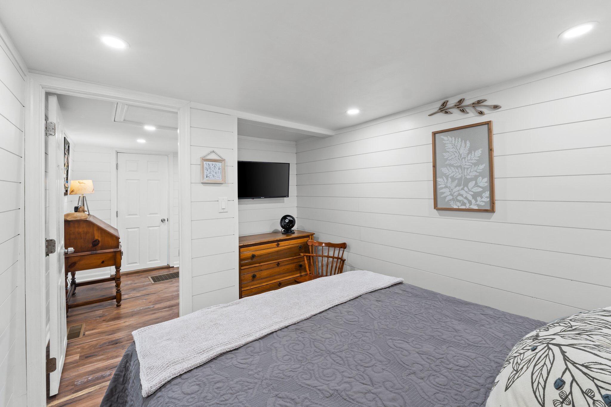 NO RECORDED SUBDIVISION - Residential