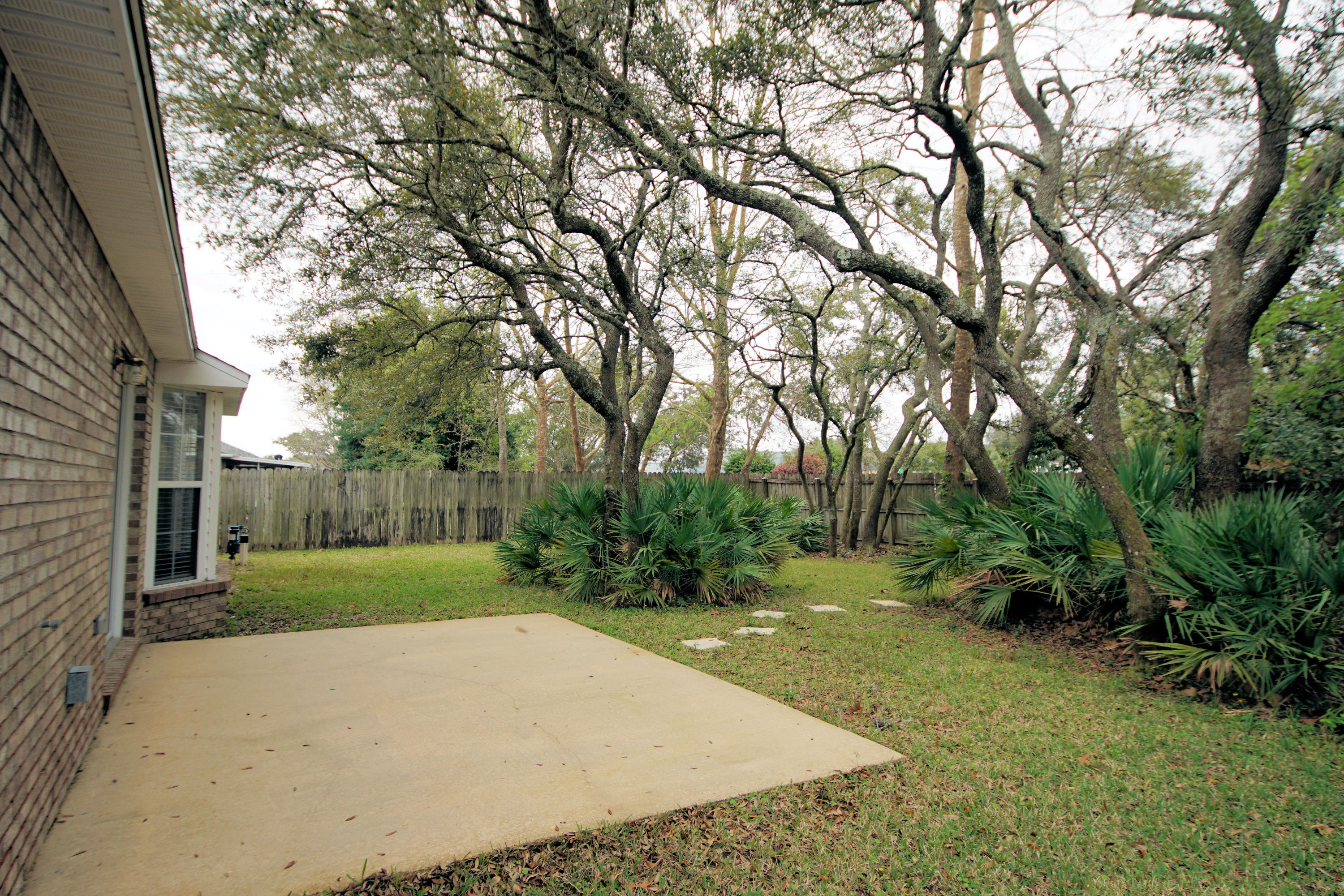 PARKWOOD SQUARE PH 2 - Residential