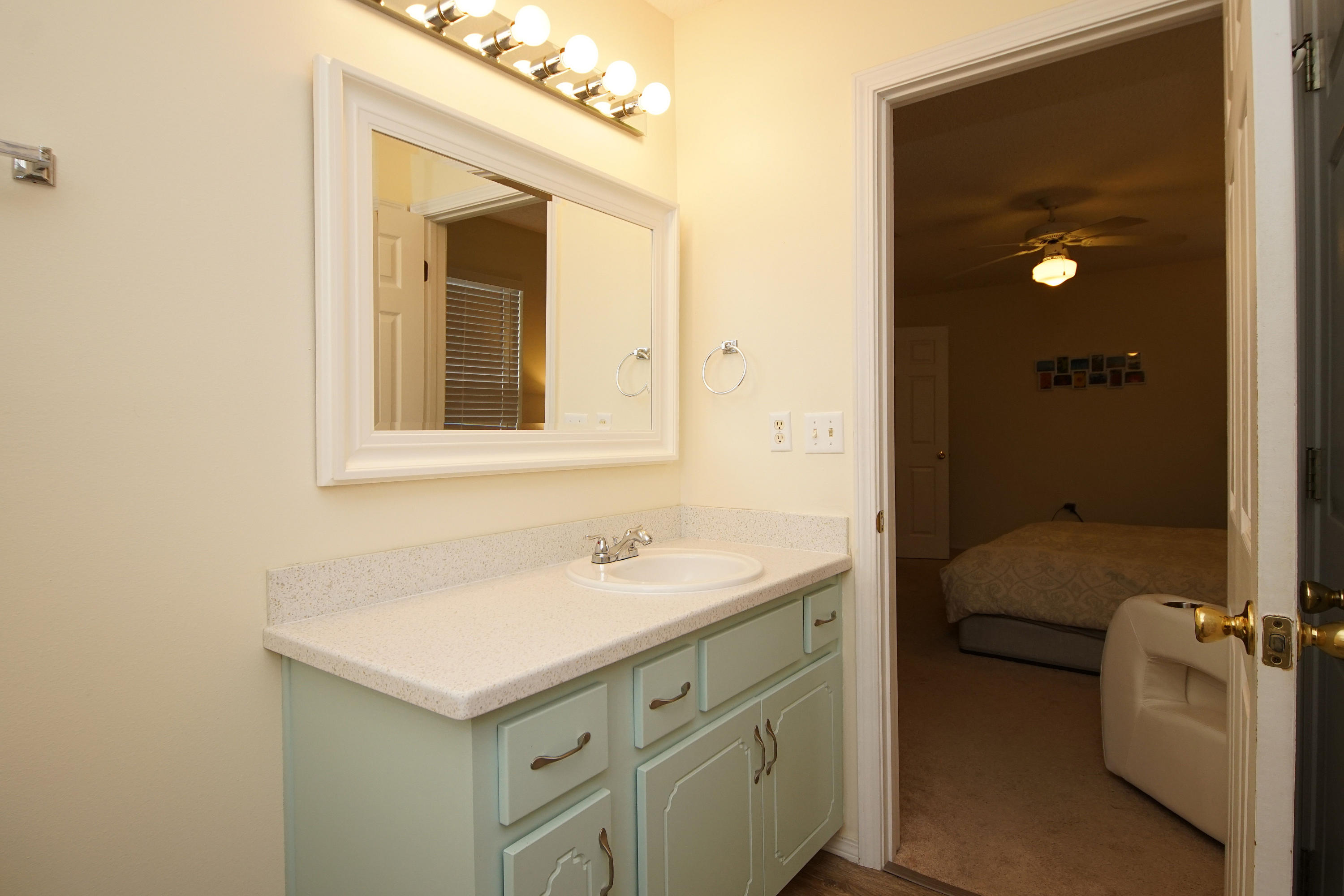 PARKWOOD SQUARE PH 2 - Residential