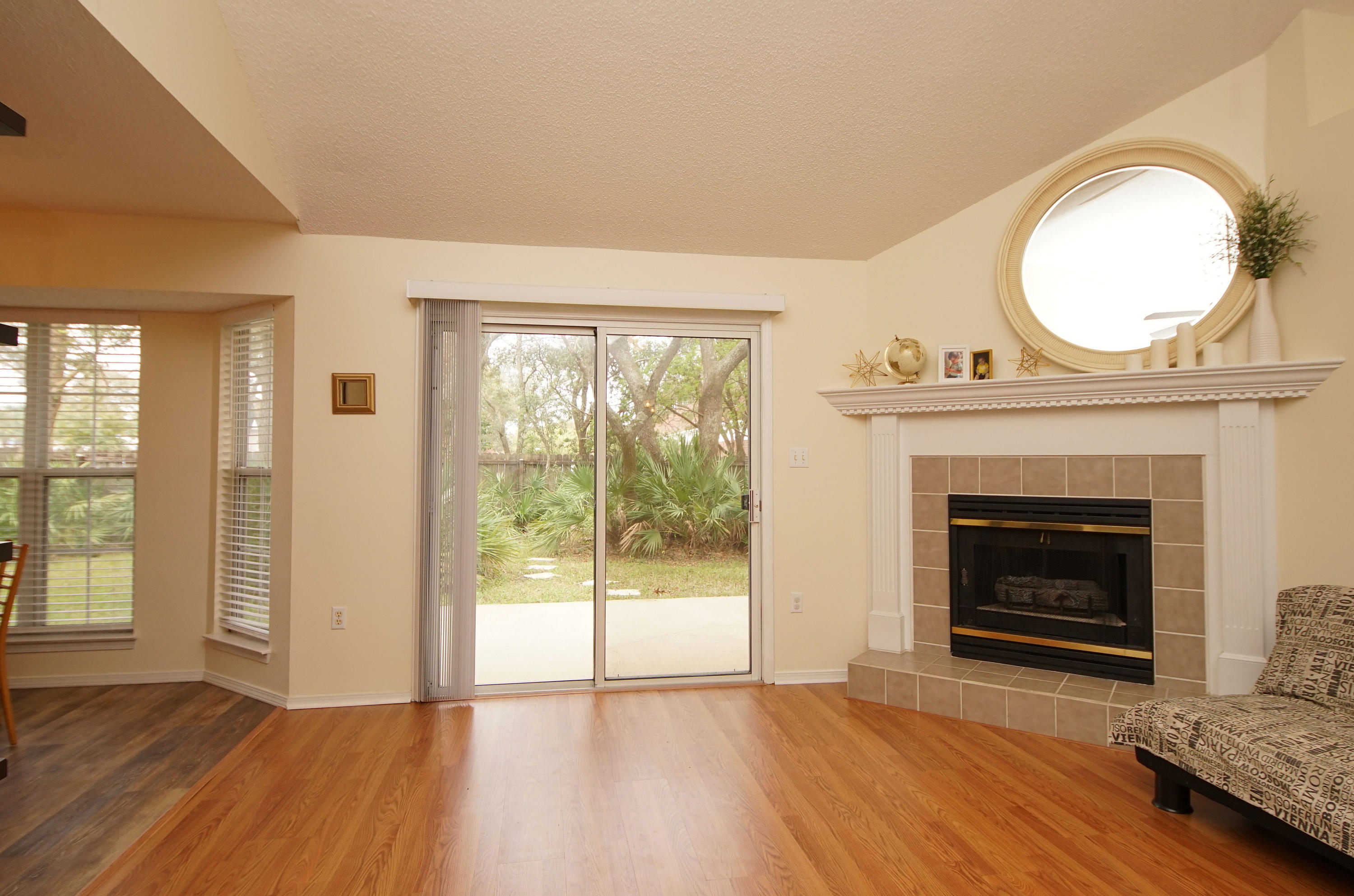 PARKWOOD SQUARE PH 2 - Residential