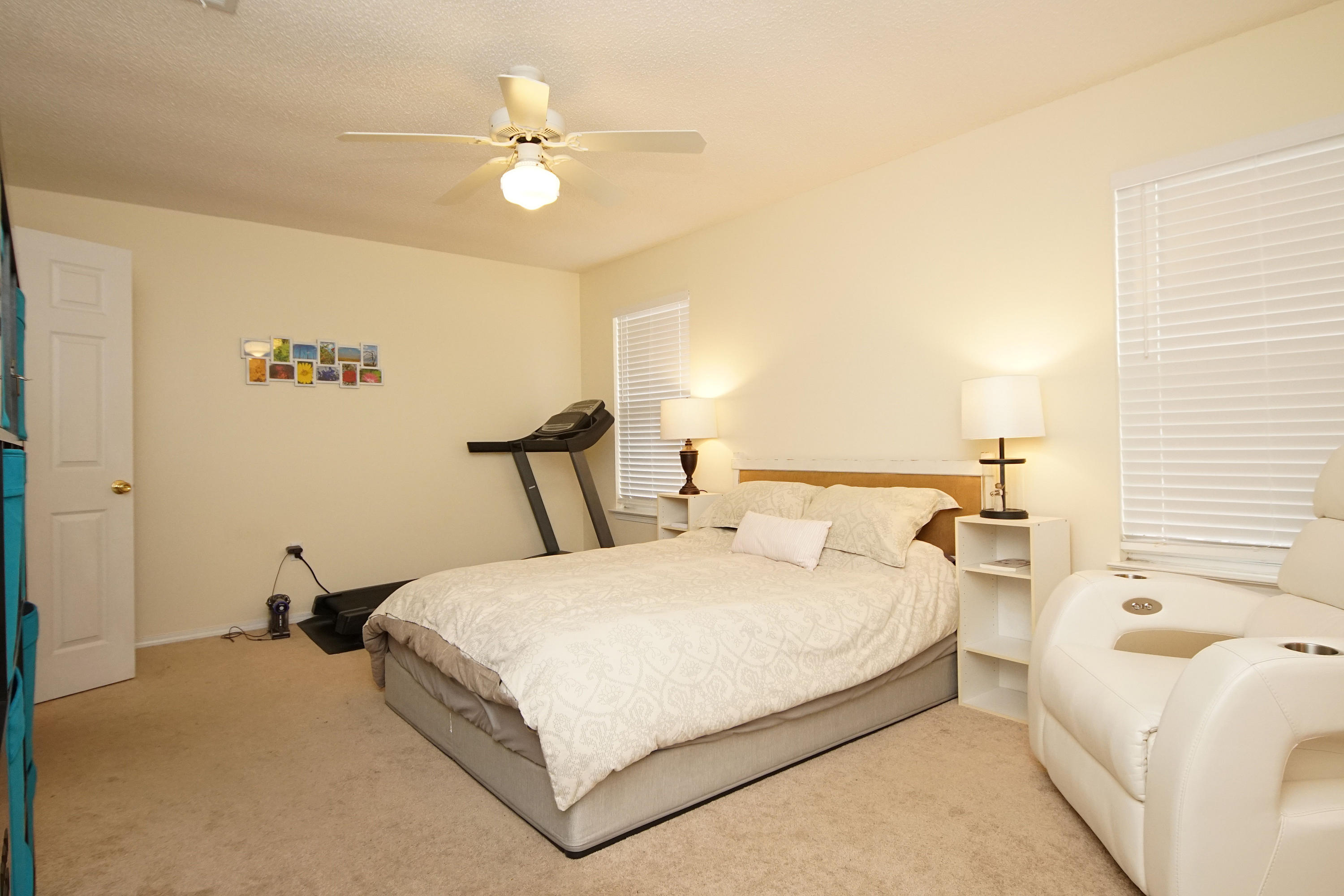 PARKWOOD SQUARE PH 2 - Residential