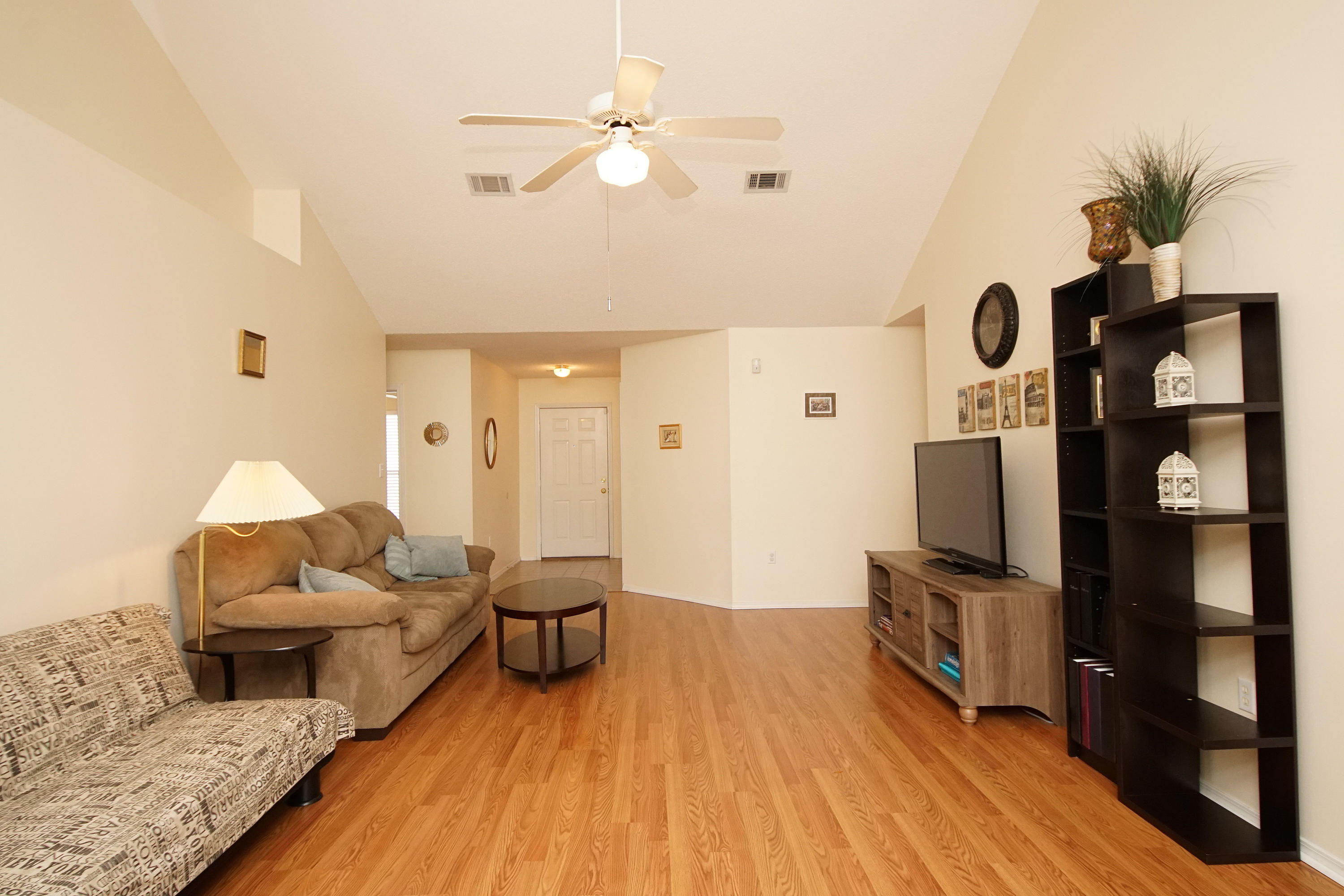 PARKWOOD SQUARE PH 2 - Residential