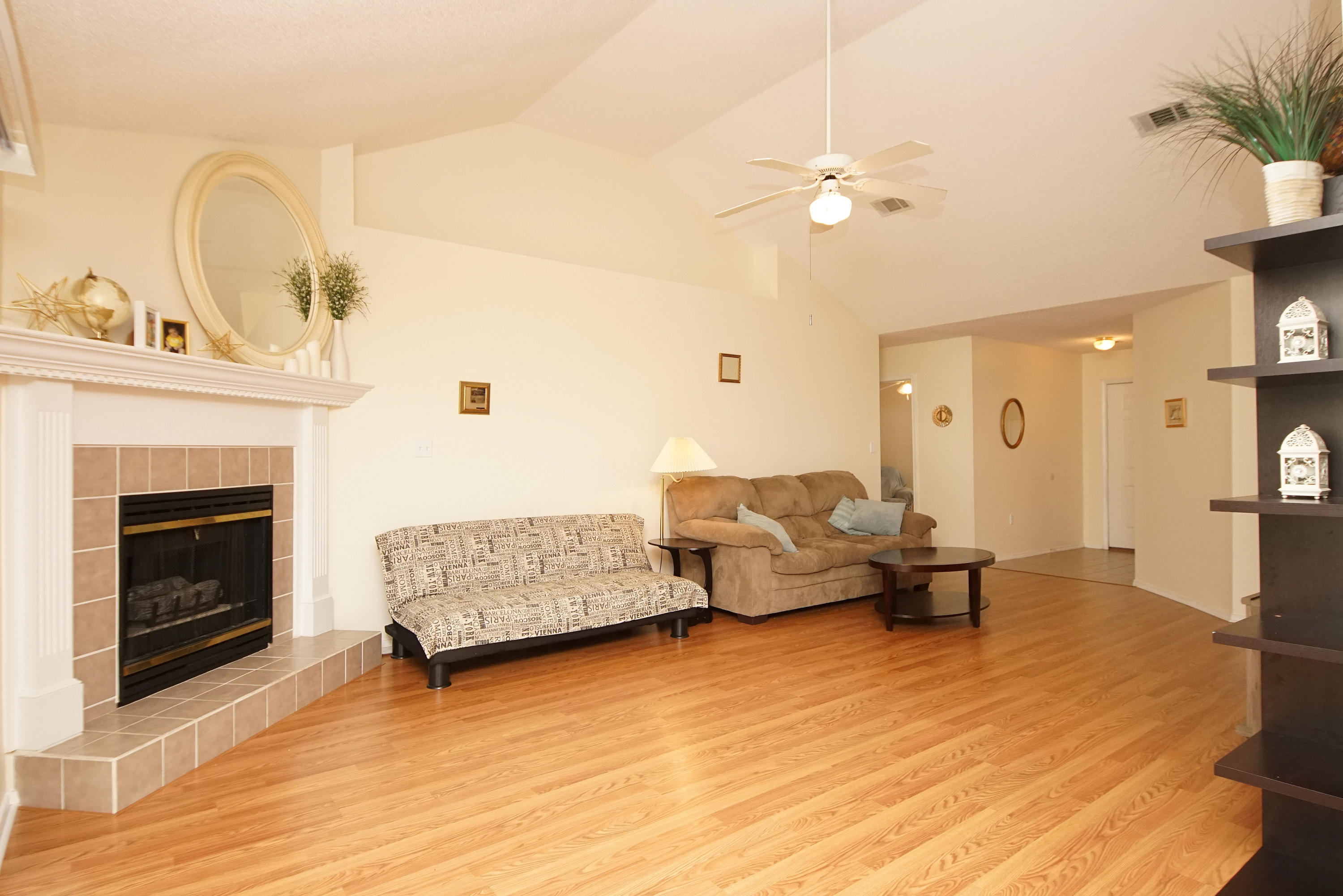 PARKWOOD SQUARE PH 2 - Residential